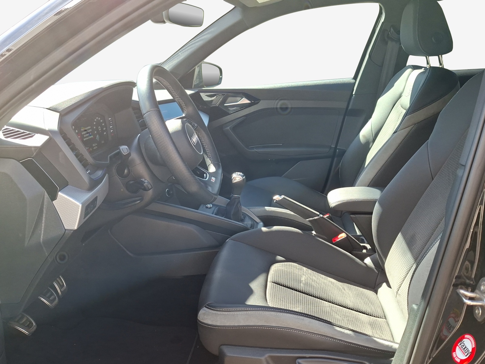 AUDI A1 Sportback 30 TFSI S Line Attraction-image-7