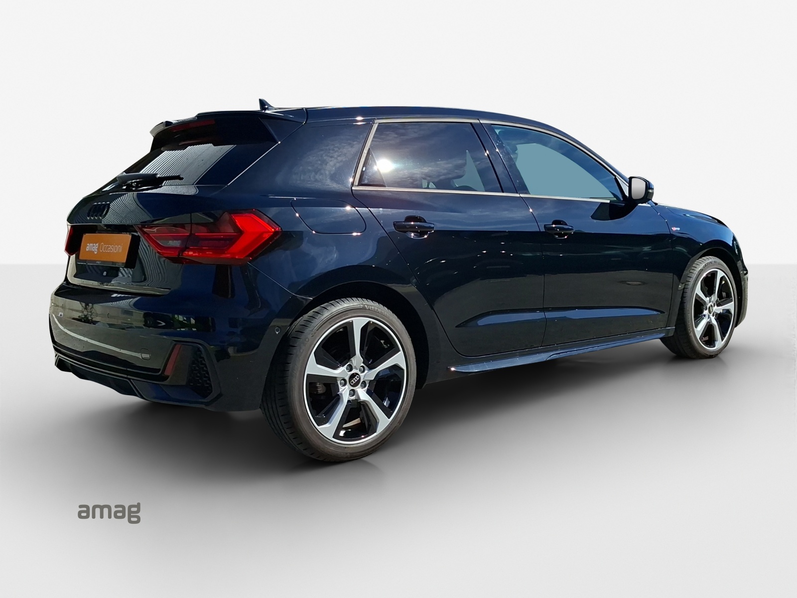 AUDI A1 Sportback 30 TFSI S Line Attraction-image-4