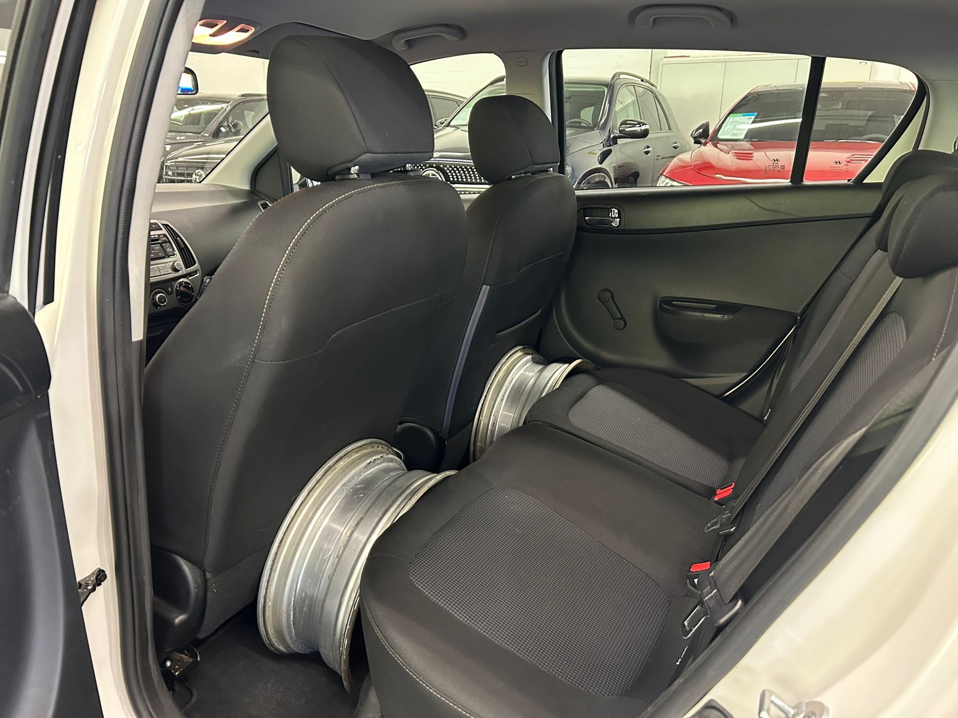 HYUNDAI i20 1.2 Pica-image-12