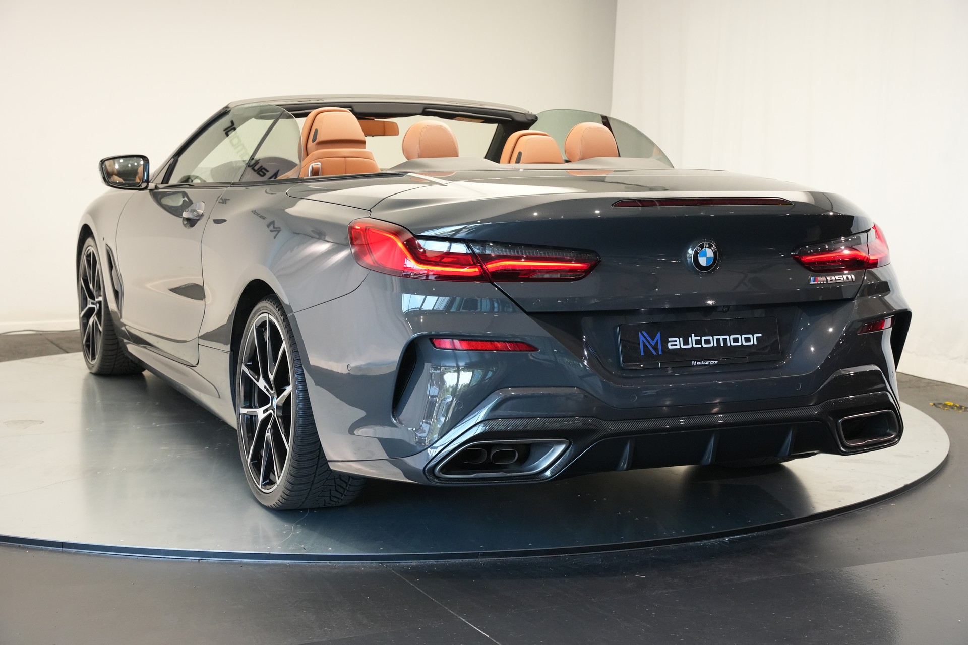 BMW M850i xDrive Steptronic Cabriolet *CH-Fahrzeug* *Dravitgrau* *B&W* *Carbon Exterieur*-image-50