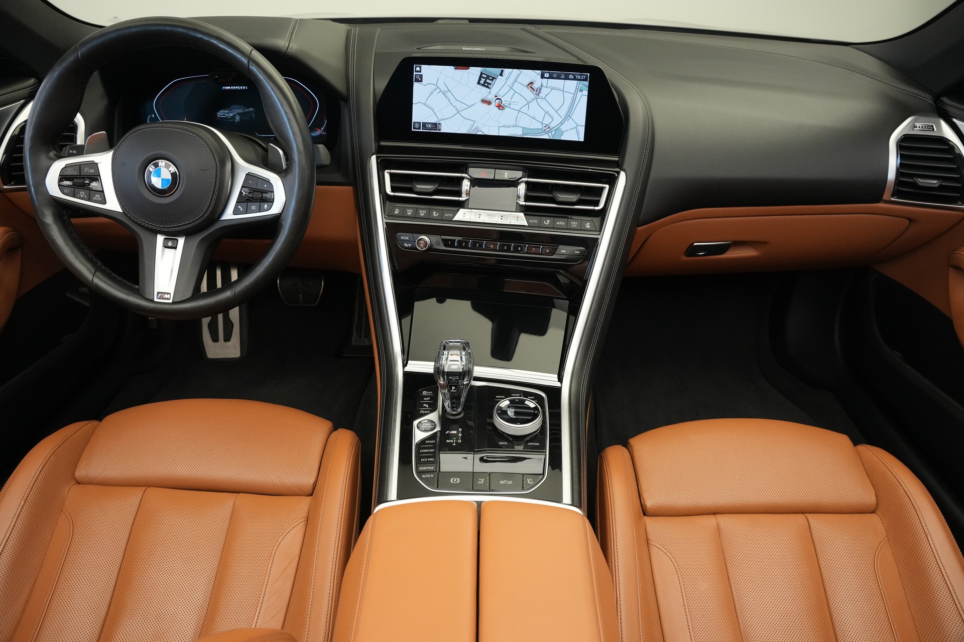 BMW M850i xDrive Steptronic Cabriolet *CH-Fahrzeug* *Dravitgrau* *B&W* *Carbon Exterieur*-image-17
