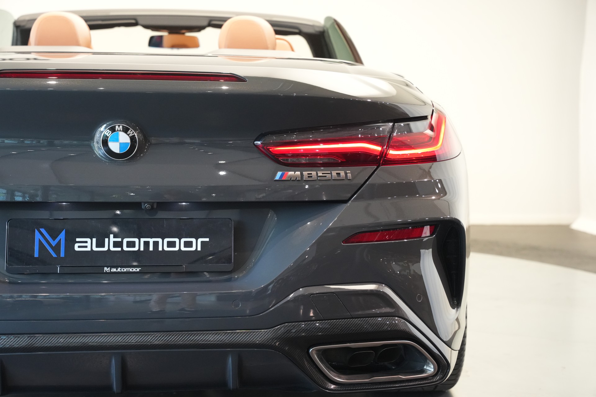 BMW M850i xDrive Steptronic Cabriolet *CH-Fahrzeug* *Dravitgrau* *B&W* *Carbon Exterieur*-image-49