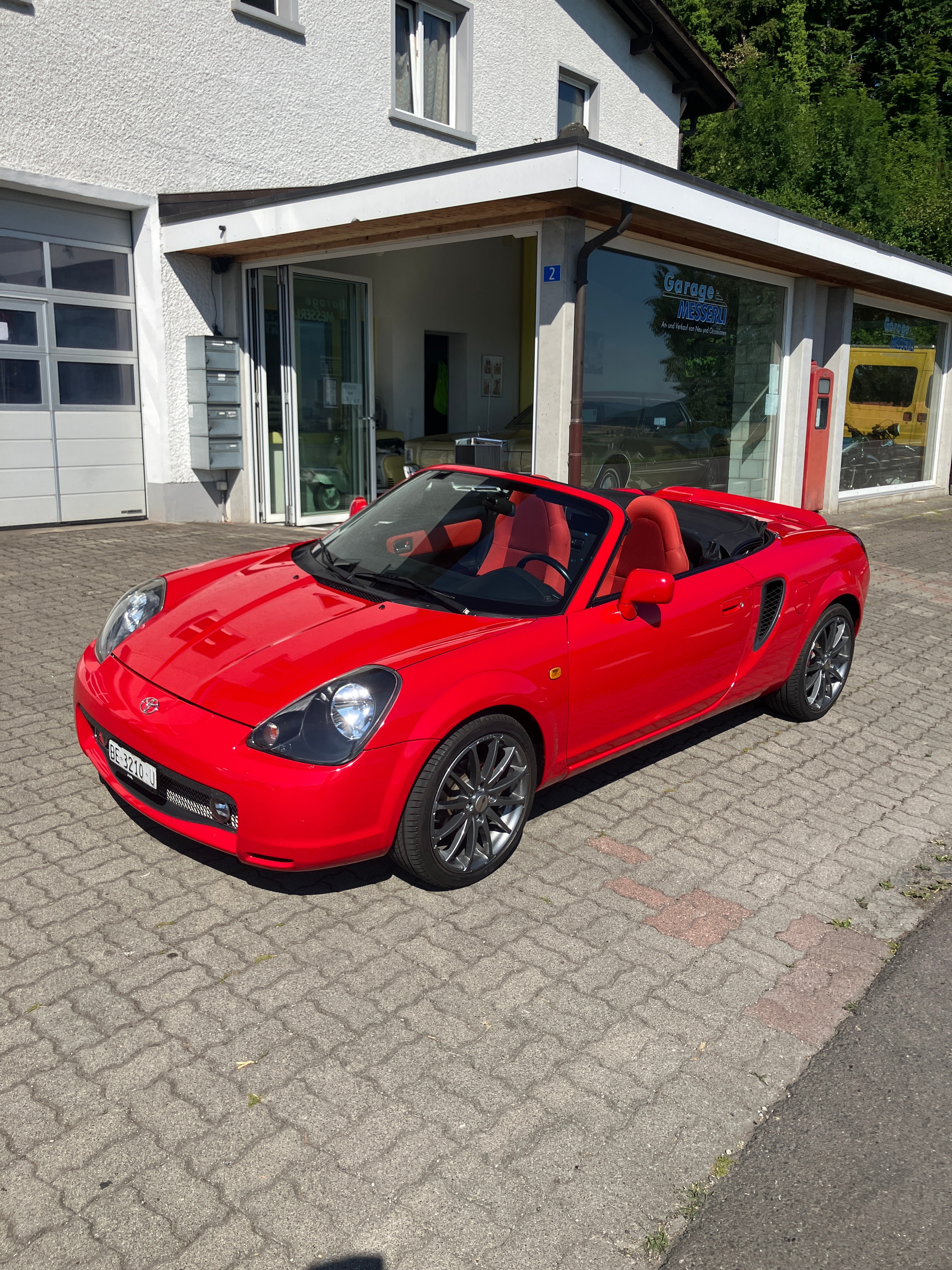 Car photo
