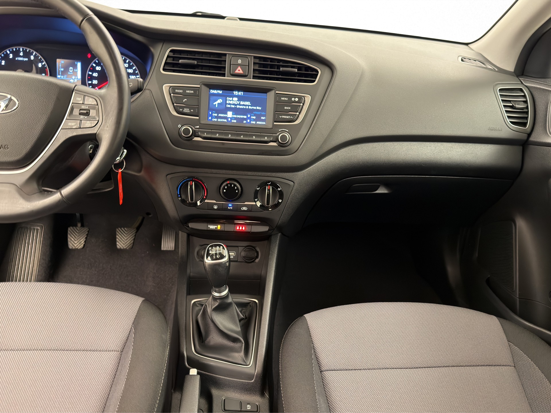 HYUNDAI i20 1.0 T-GDi Origo-image-10