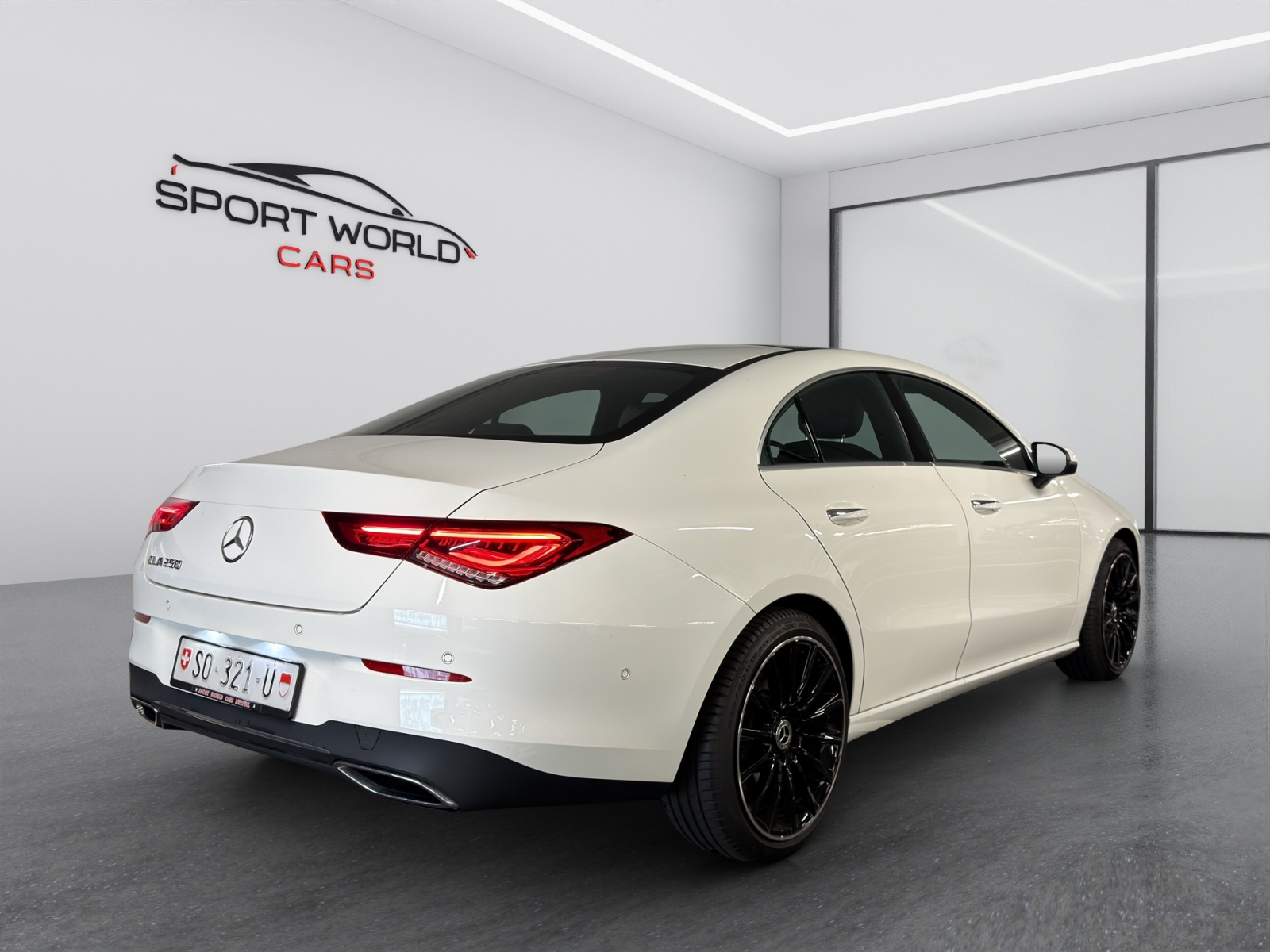 MERCEDES-BENZ CLA 250 4Matic AMG Line 7G-DCT-image-15