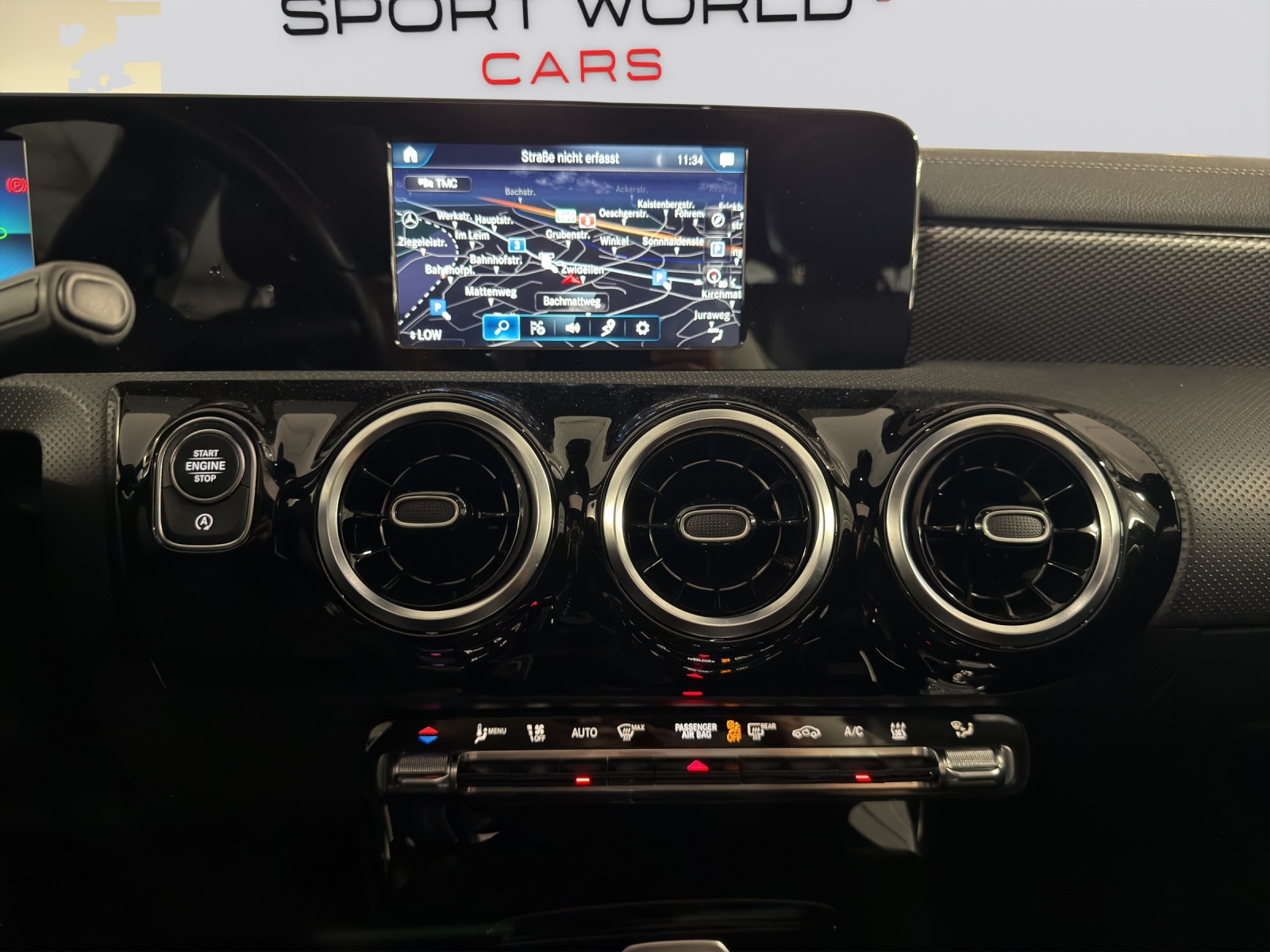 MERCEDES-BENZ CLA 250 4Matic AMG Line 7G-DCT-image-16