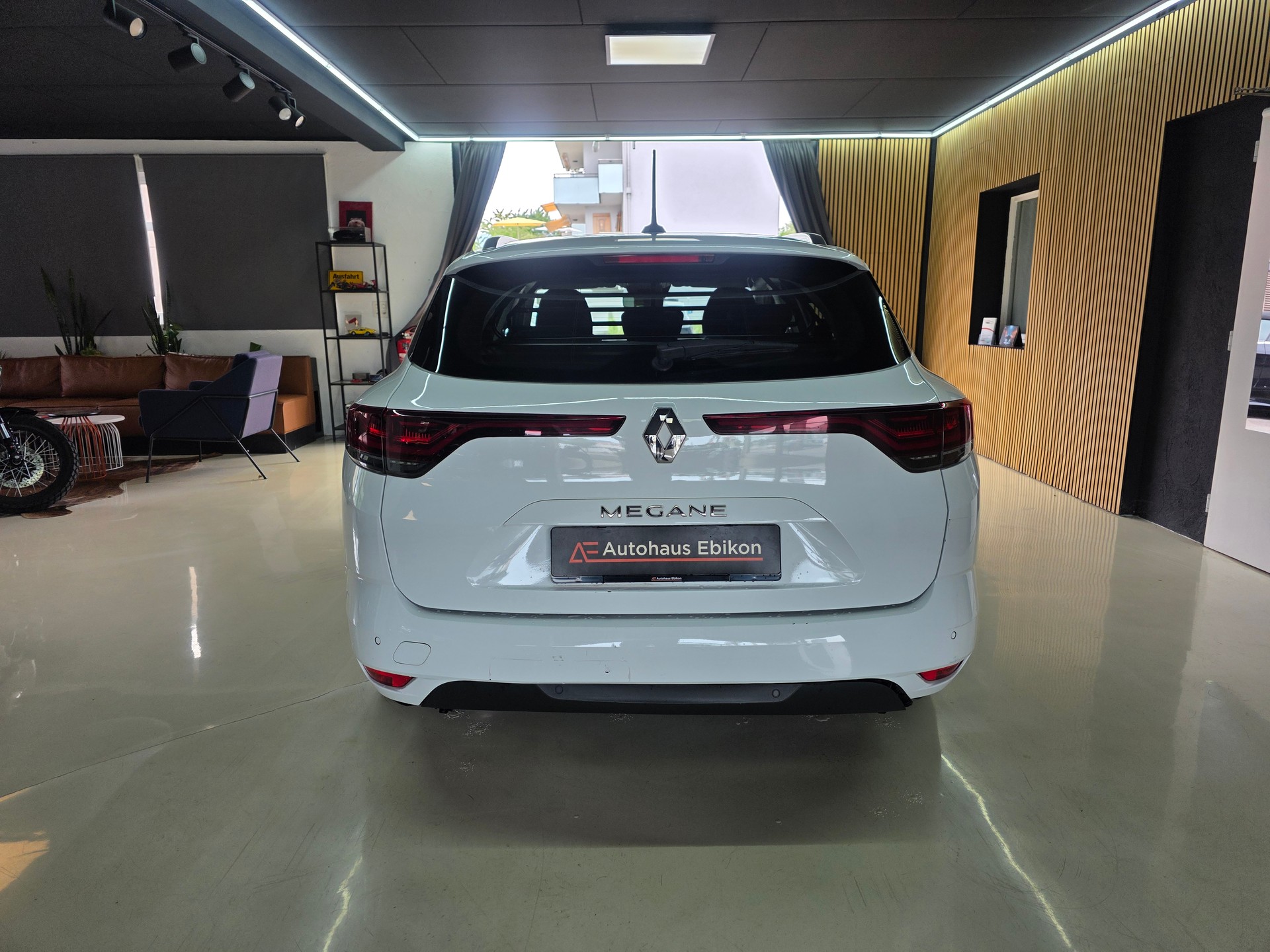 RENAULT Mégane Grandtour 1.5 dCi Business EDC-image-4