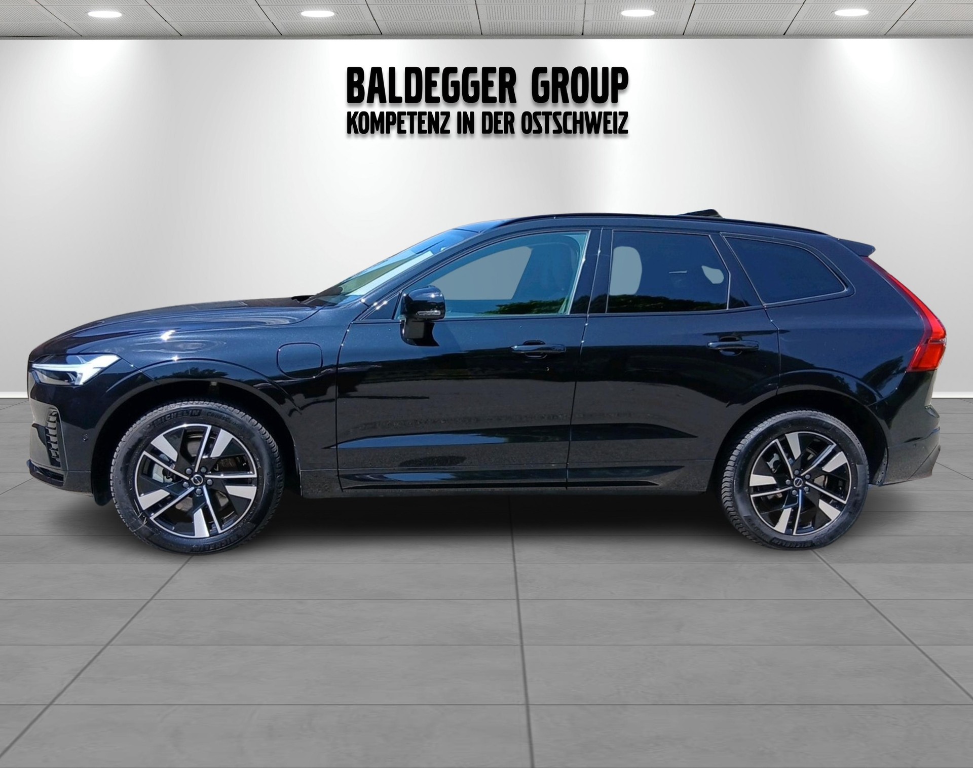 VOLVO XC60 2.0 T6 TE Plus Dark eAWD-image-8