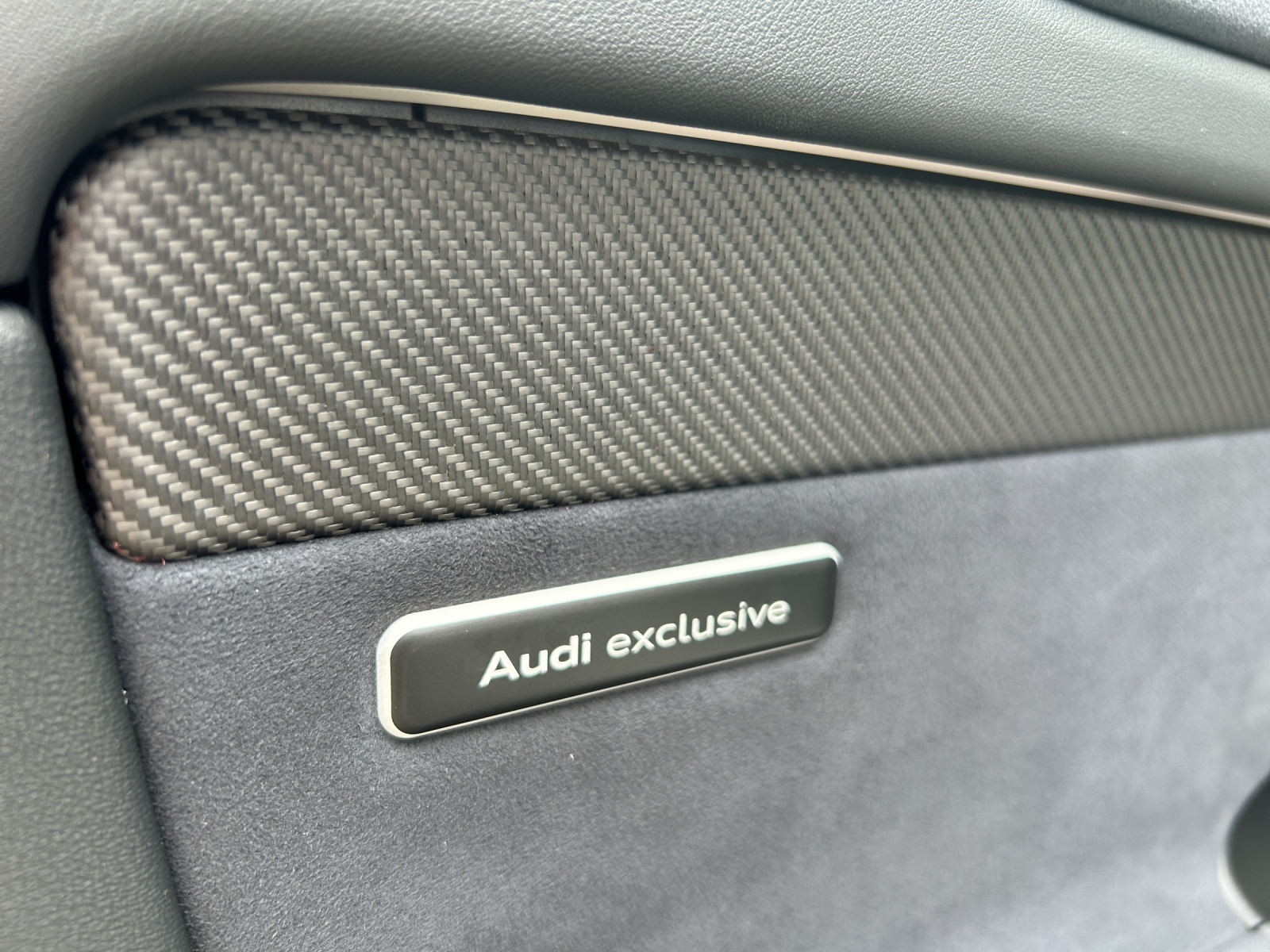AUDI A6 Avant TFSI quattro 270 kW S tronic-image-14