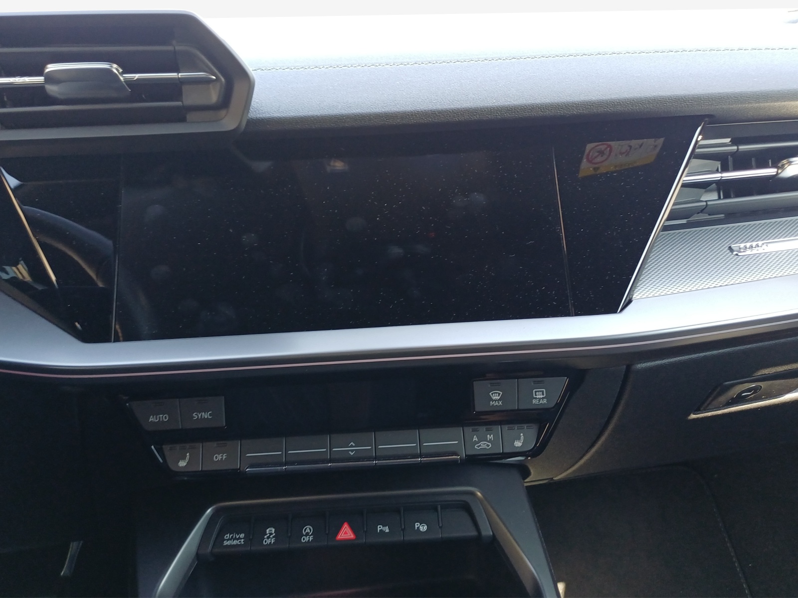 AUDI A3 Sportback 35 TFSI S line Attraction S-tronic-image-10