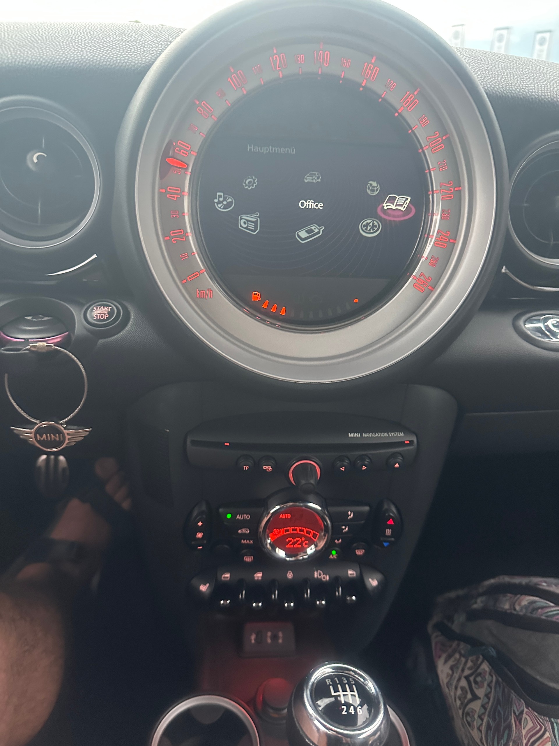 MINI Cooper S Cabriolet-image-13