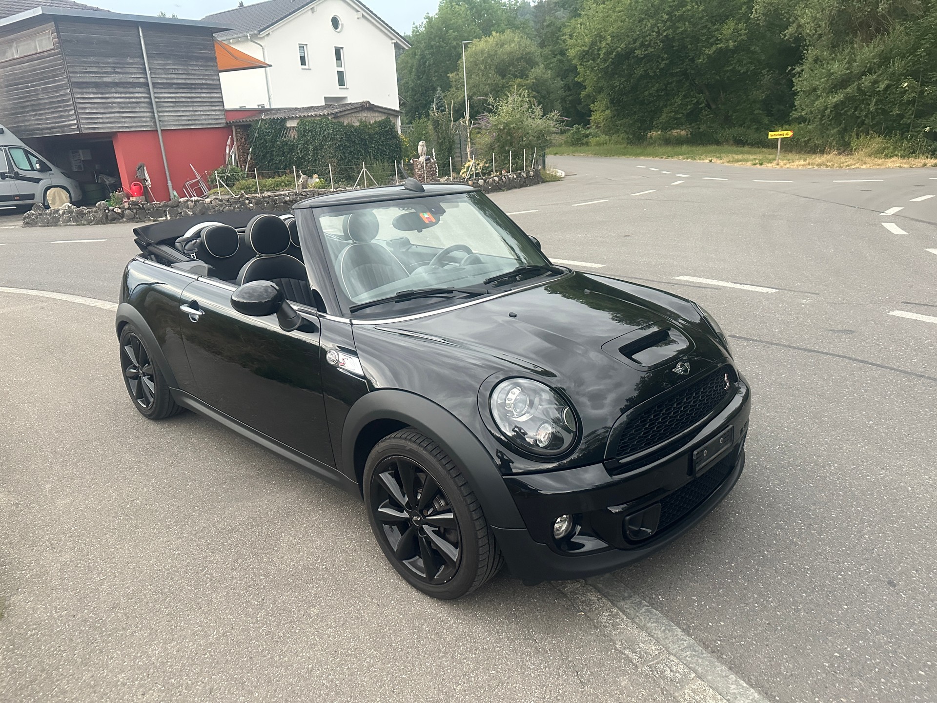 MINI Cooper S Cabriolet-image-5