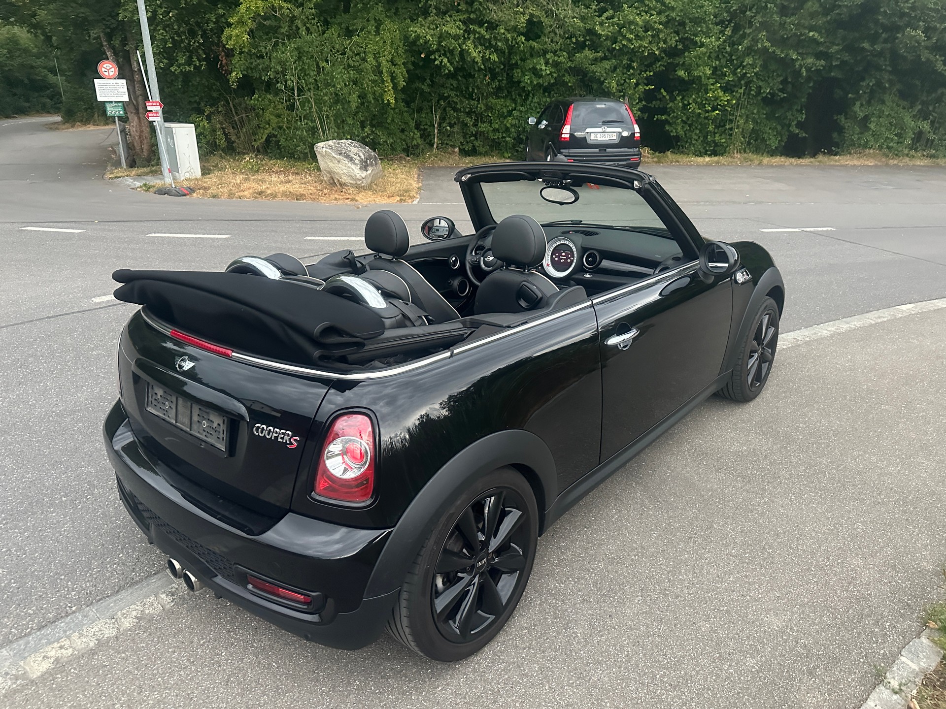 MINI Cooper S Cabriolet-image-4