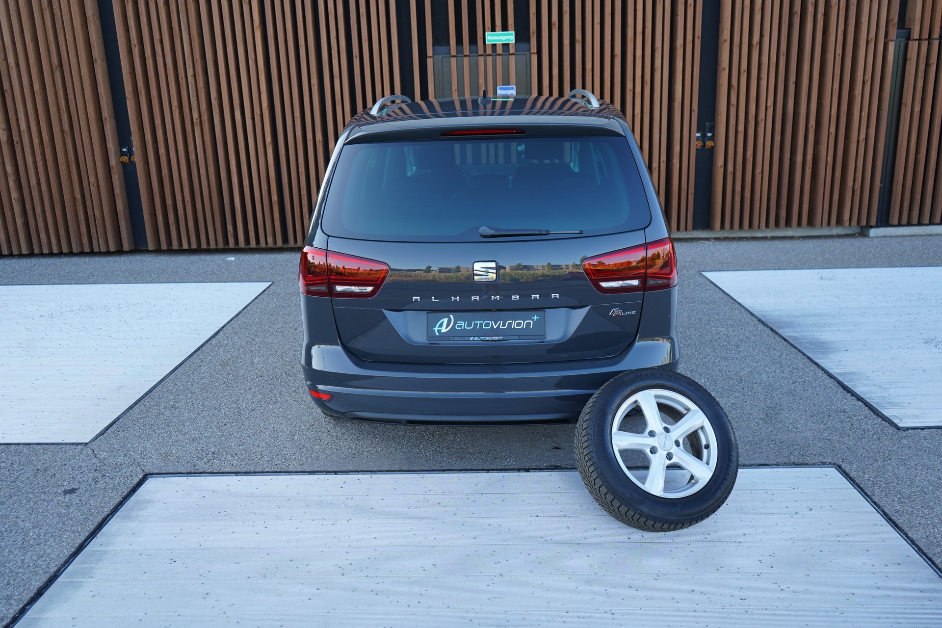 SEAT ALHAMBRA 1.4 TSI FR LINE DSG l 150 PS-image-18