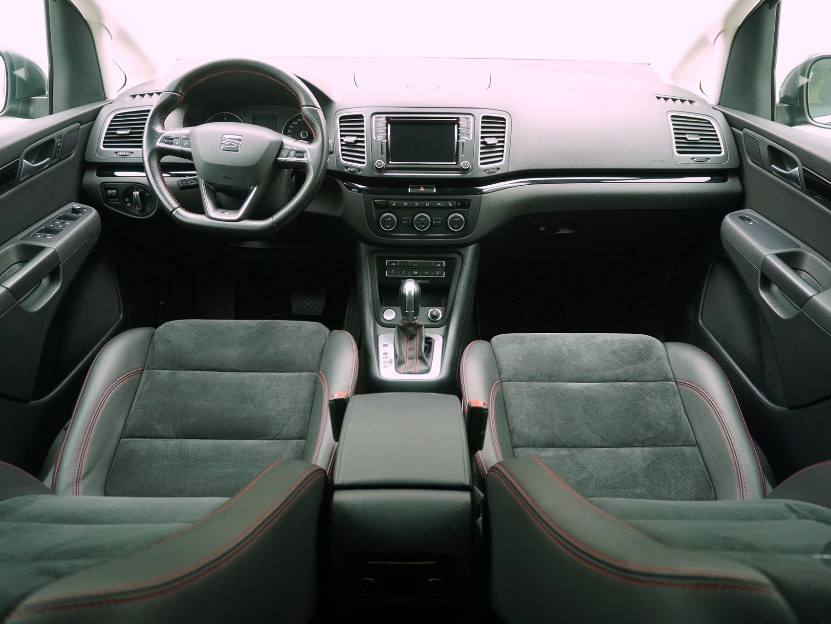 SEAT Alhambra 2.0 TDI DSG Hola FR 4x4-image-14