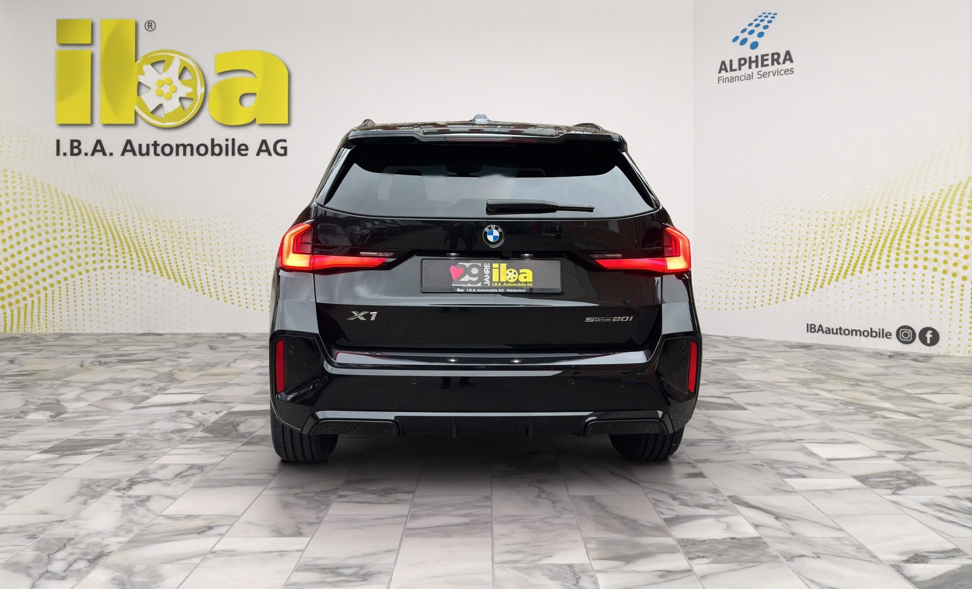 BMW X1 sDrive 20i 48V M Sport INNOVATIONSPAKET-showroom-element-3