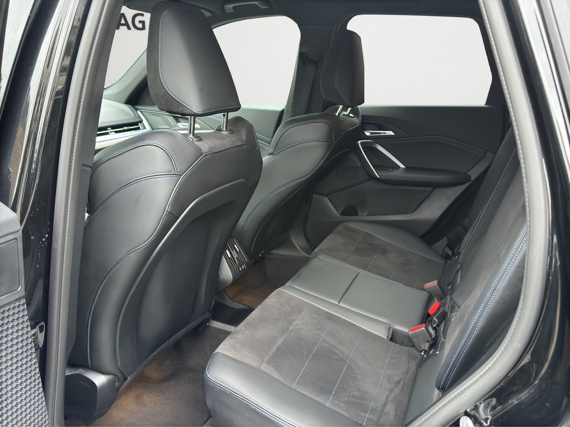 BMW X1 sDrive 20i 48V M Sport INNOVATIONSPAKET-image-13