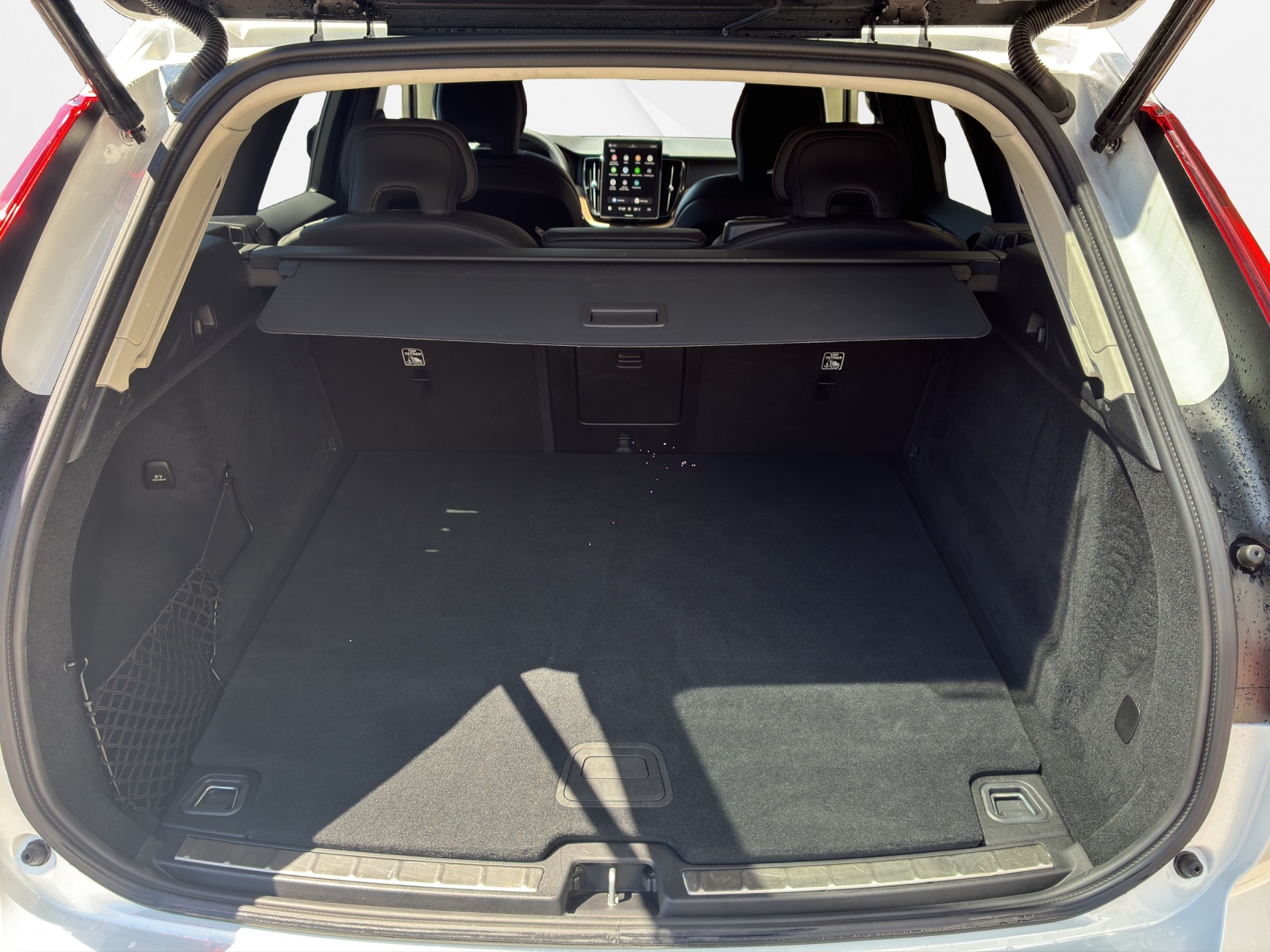 VOLVO XC60 2.0 T6 TE Plus Dark eAWD-image-14