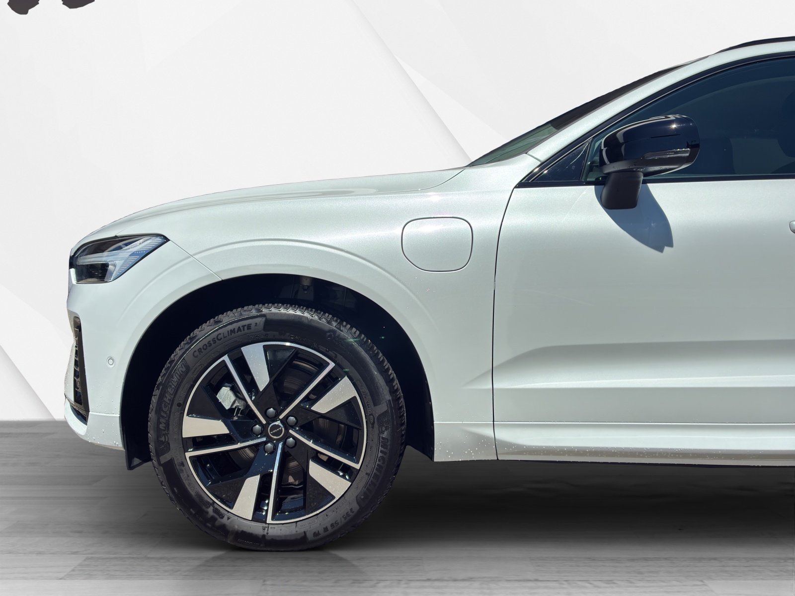 VOLVO XC60 2.0 T6 TE Plus Dark eAWD-image-8