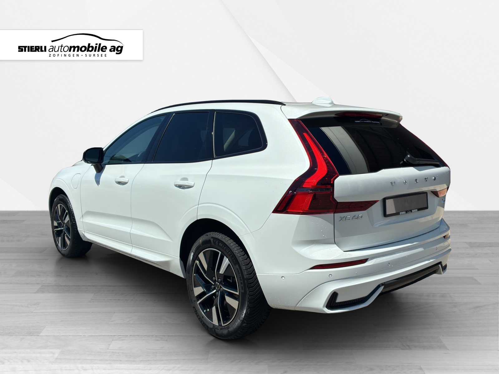 VOLVO XC60 2.0 T6 TE Plus Dark eAWD-image-6