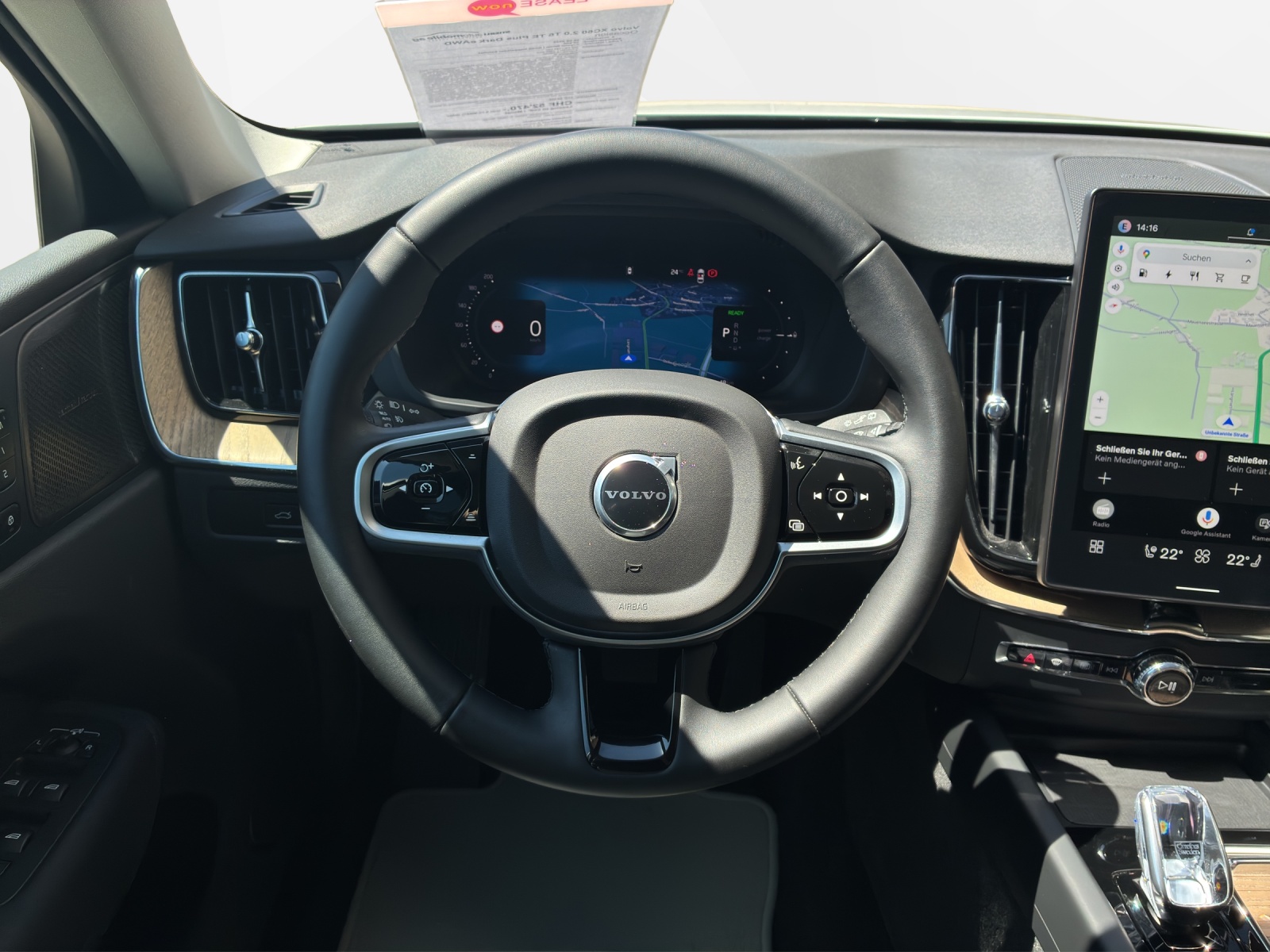 VOLVO XC60 2.0 T6 TE Plus Dark eAWD-image-11