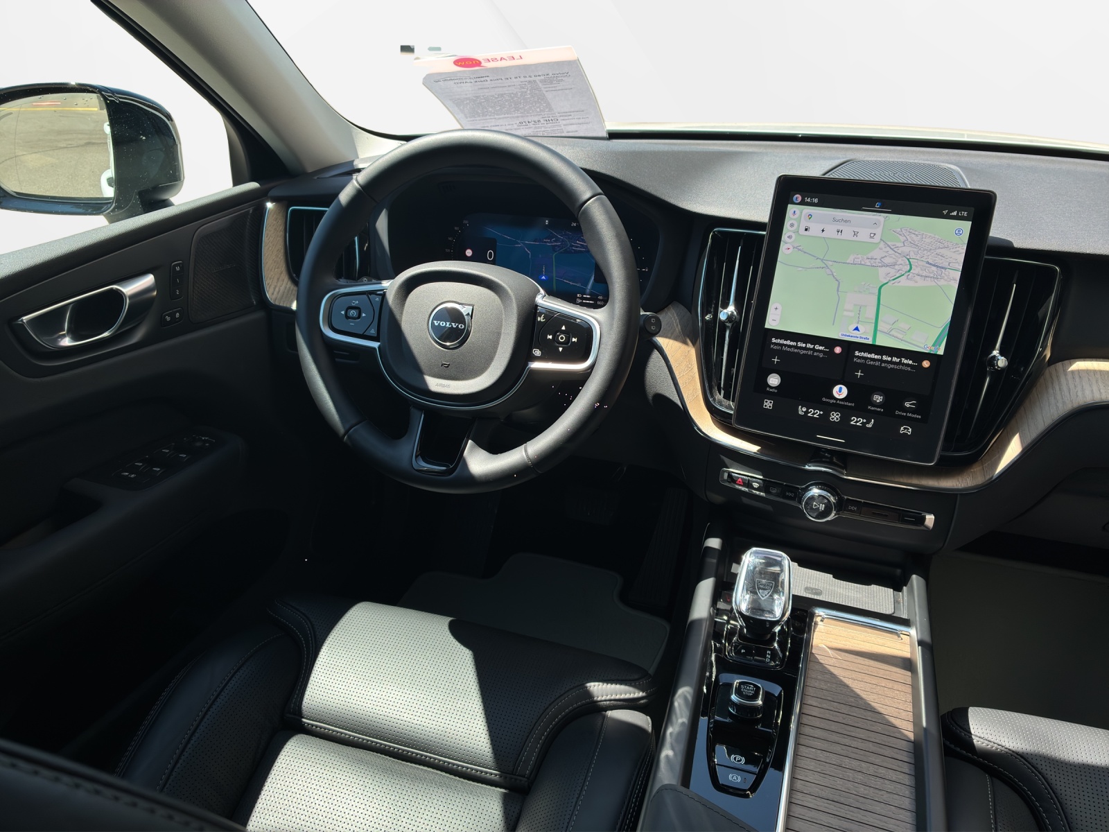 VOLVO XC60 2.0 T6 TE Plus Dark eAWD-image-10