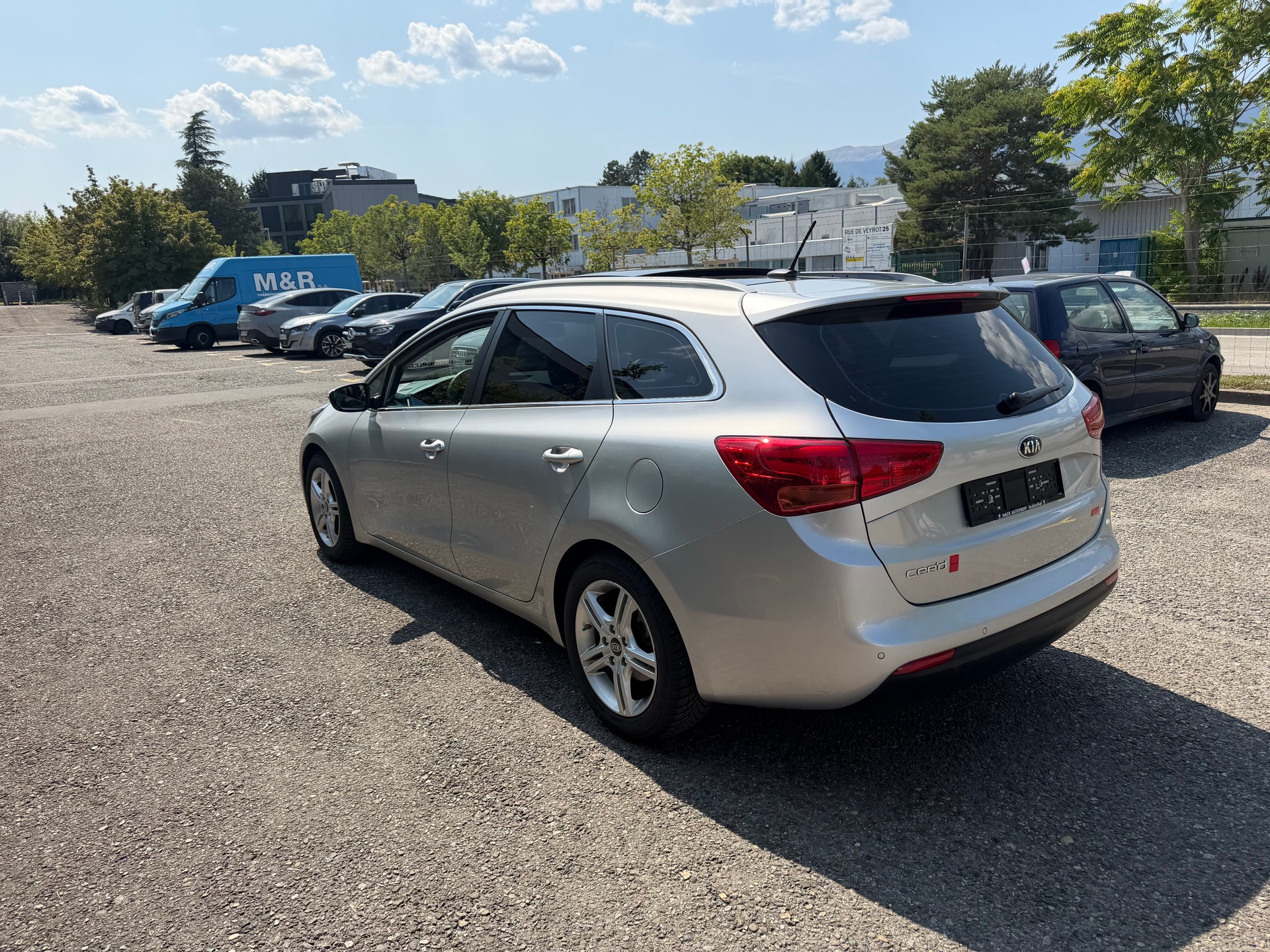 KIA Cee'd Sportswagon 1.6 GDi Swiss Eco Edition-image-7