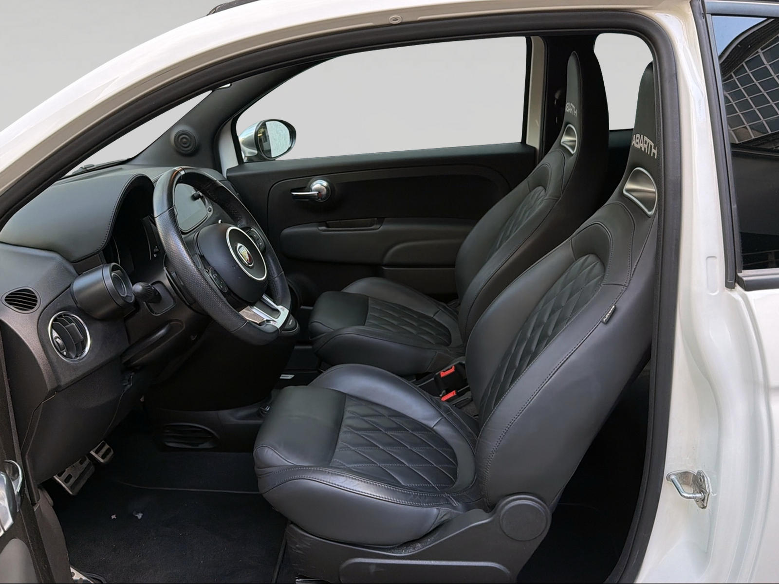 FIAT 595C 1.4 16V Turbo Abarth Turismo Dualogic-image-5