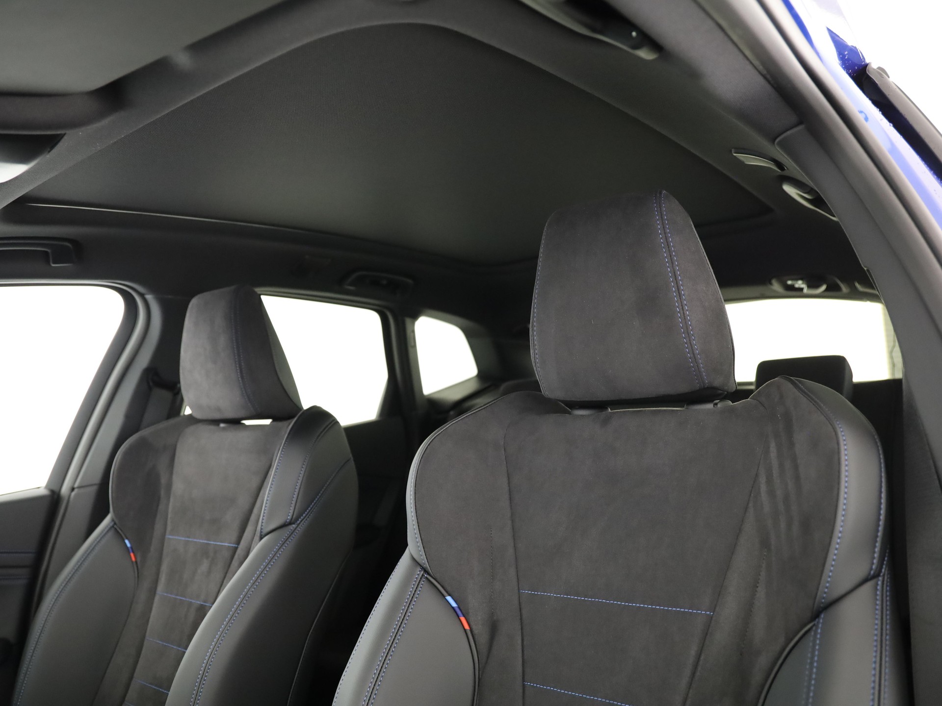 BMW 230e xDrive paddles Active Tourer-image-11