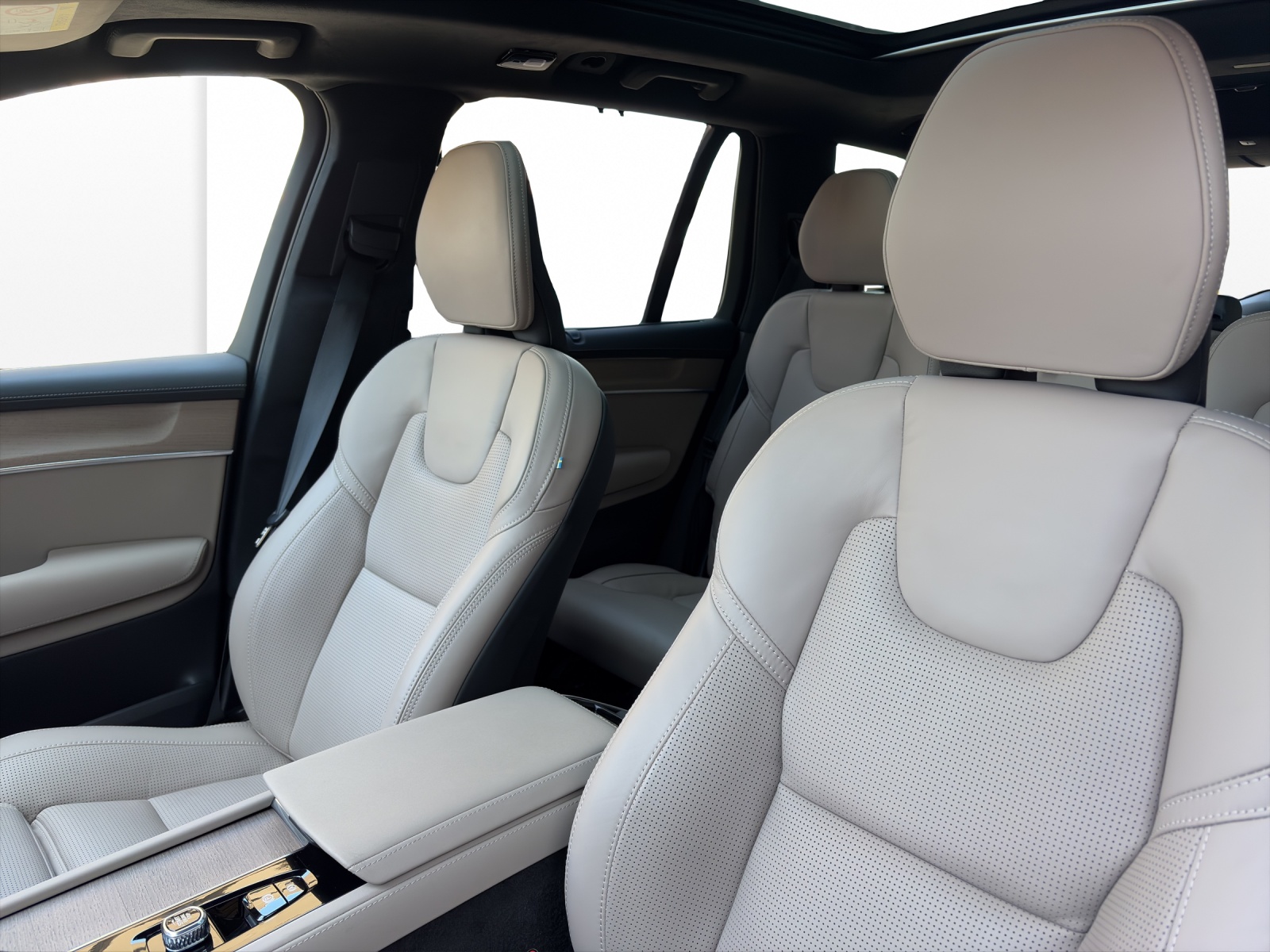 VOLVO XC90 2.0 T8 TE Ultra Bright eAWD-image-16