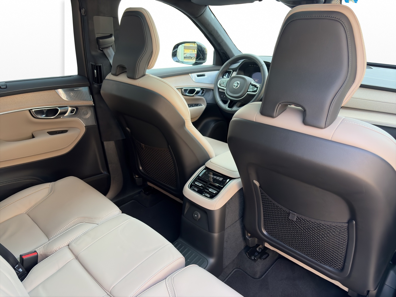 VOLVO XC90 2.0 T8 TE Ultra Bright eAWD-image-17