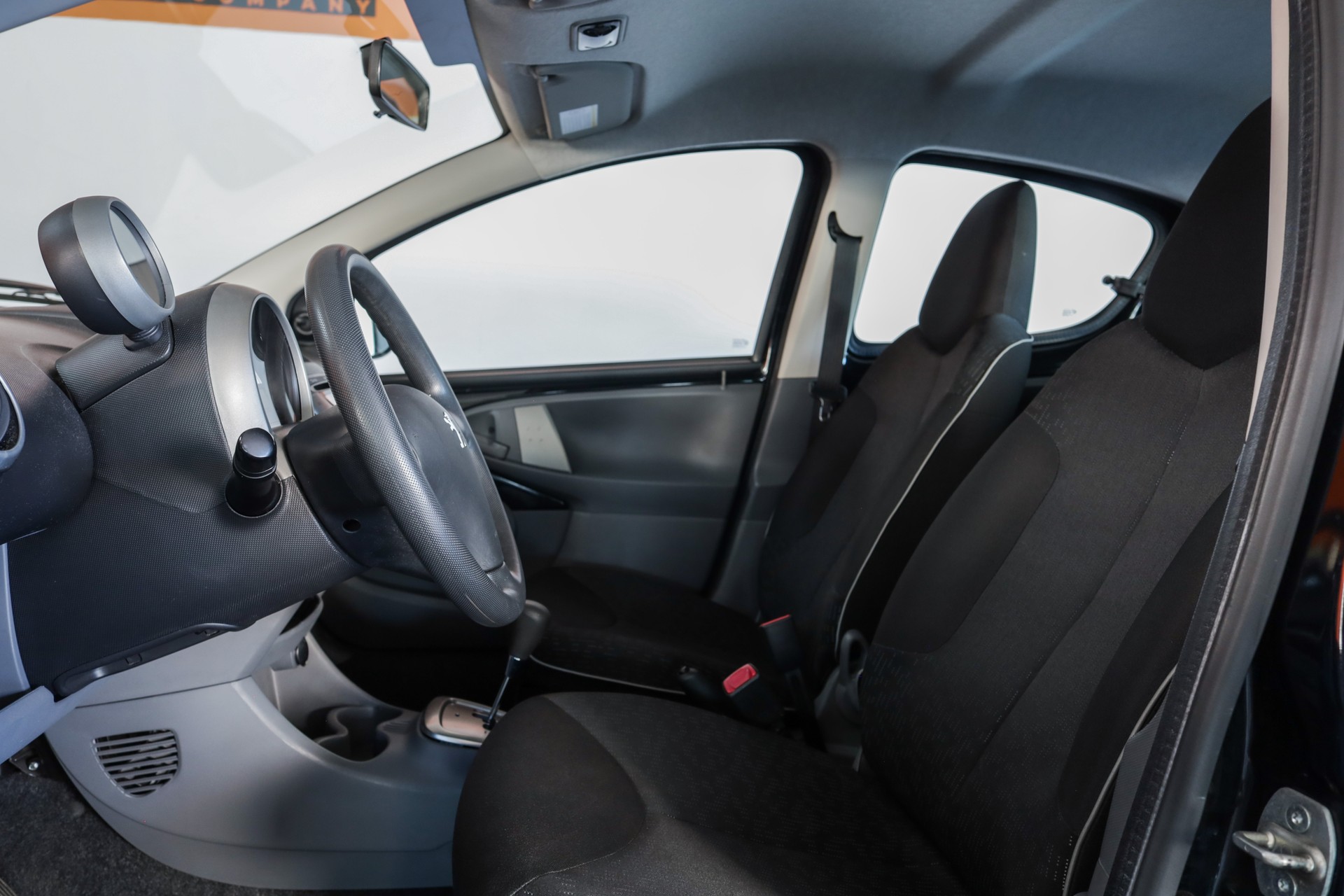 PEUGEOT 107 1.0 Trendy BMP5-image-8