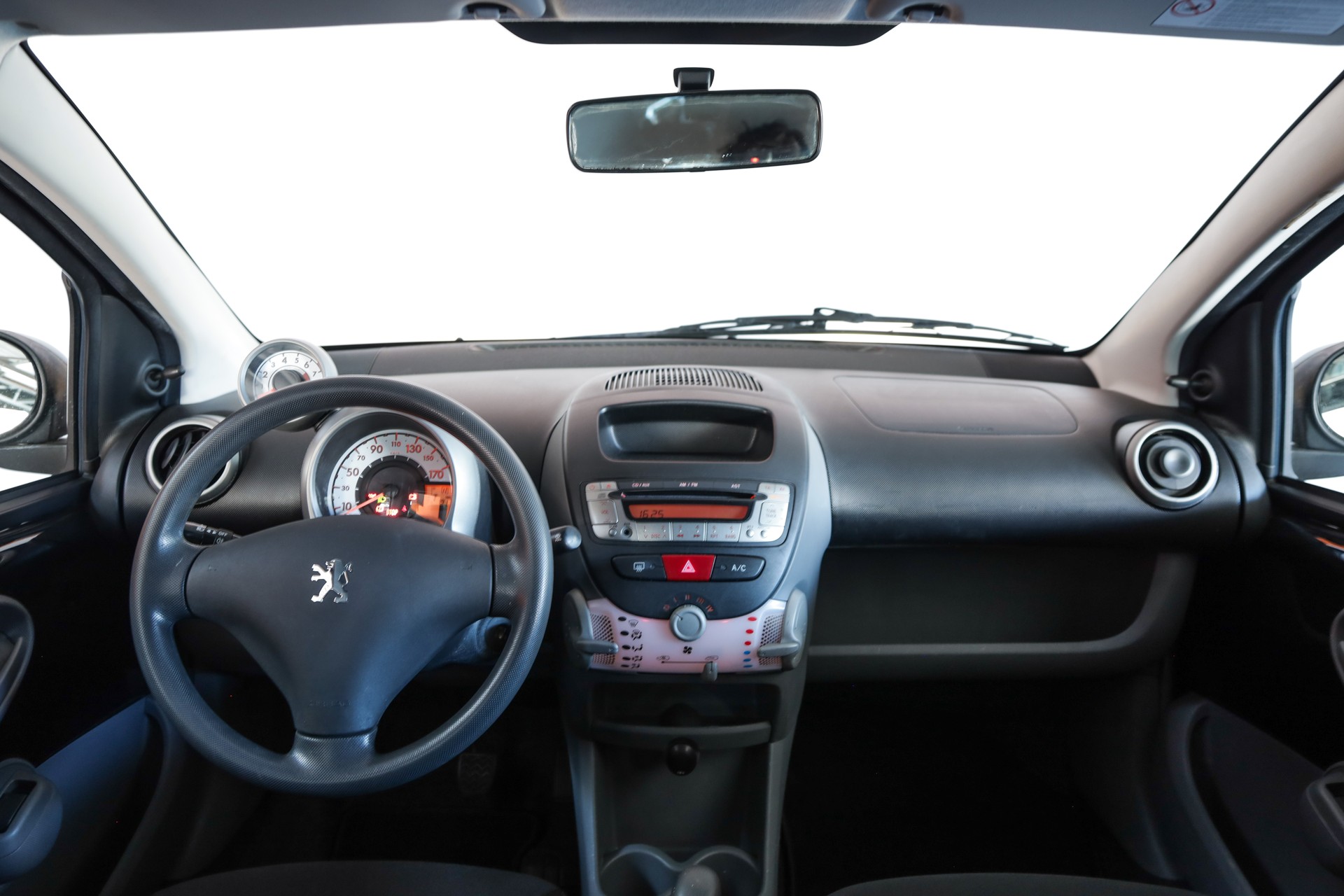 PEUGEOT 107 1.0 Trendy BMP5-image-13