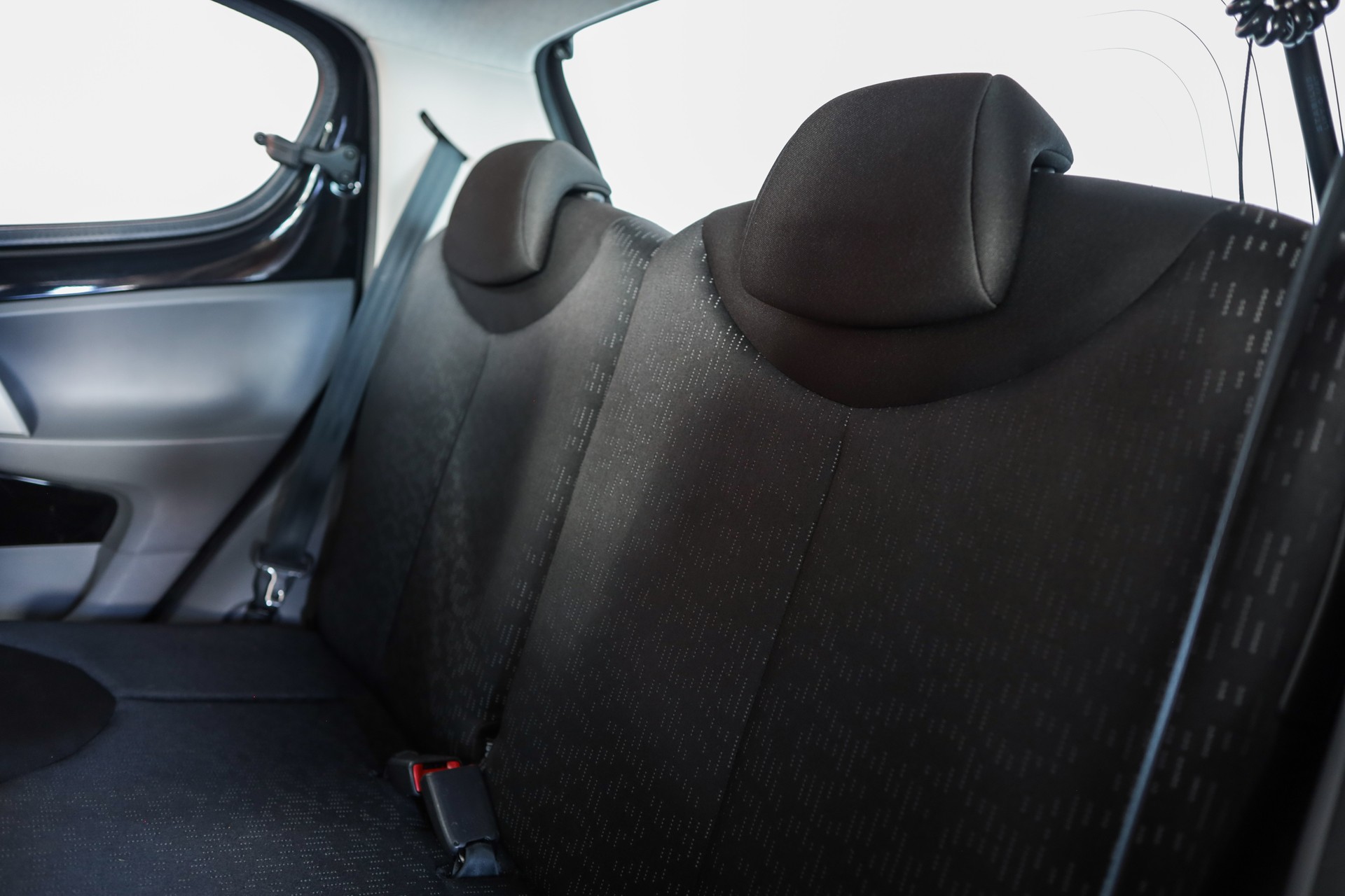 PEUGEOT 107 1.0 Trendy BMP5-image-11