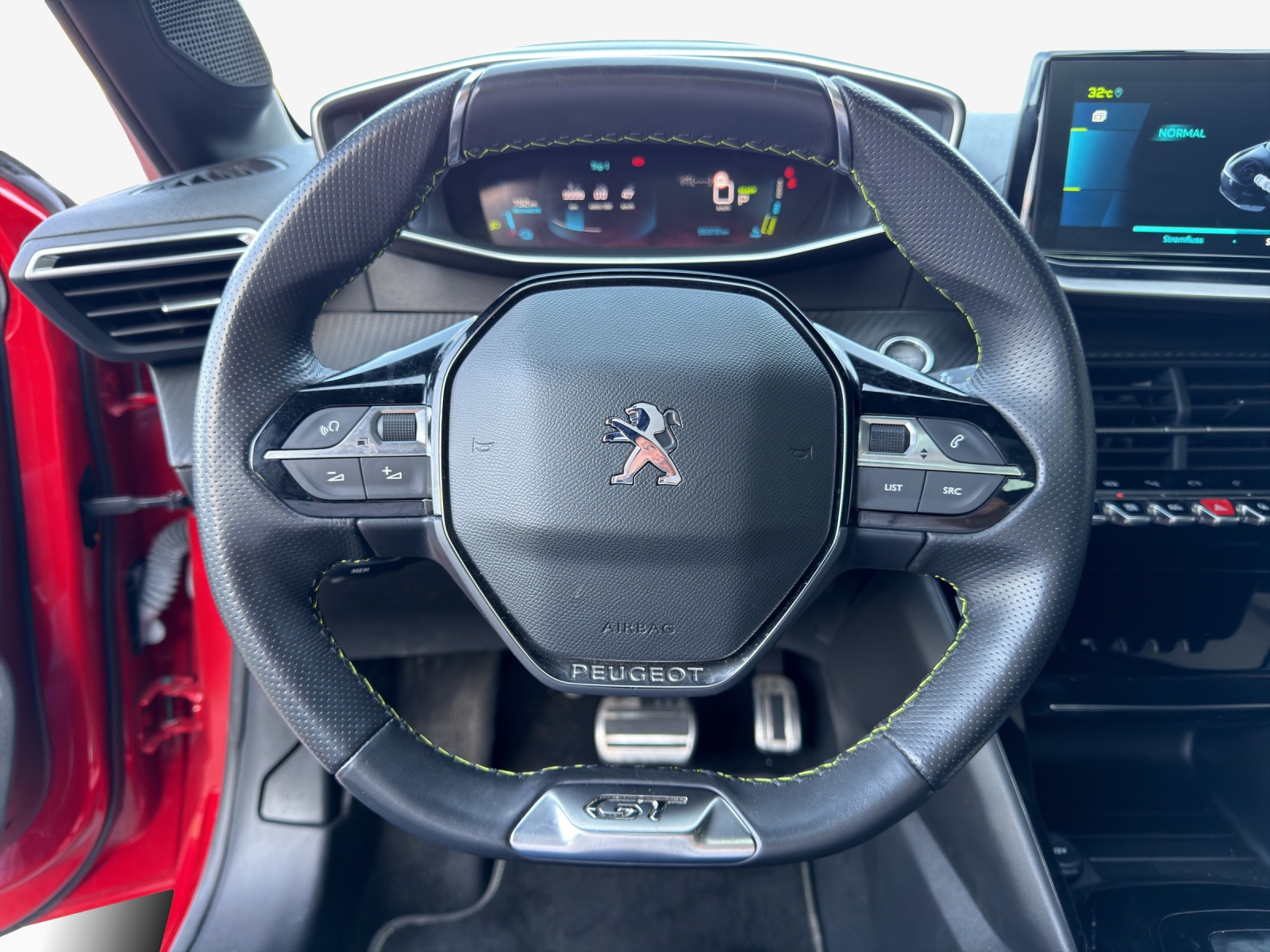 PEUGEOT 208 Elektrik GT-image-9