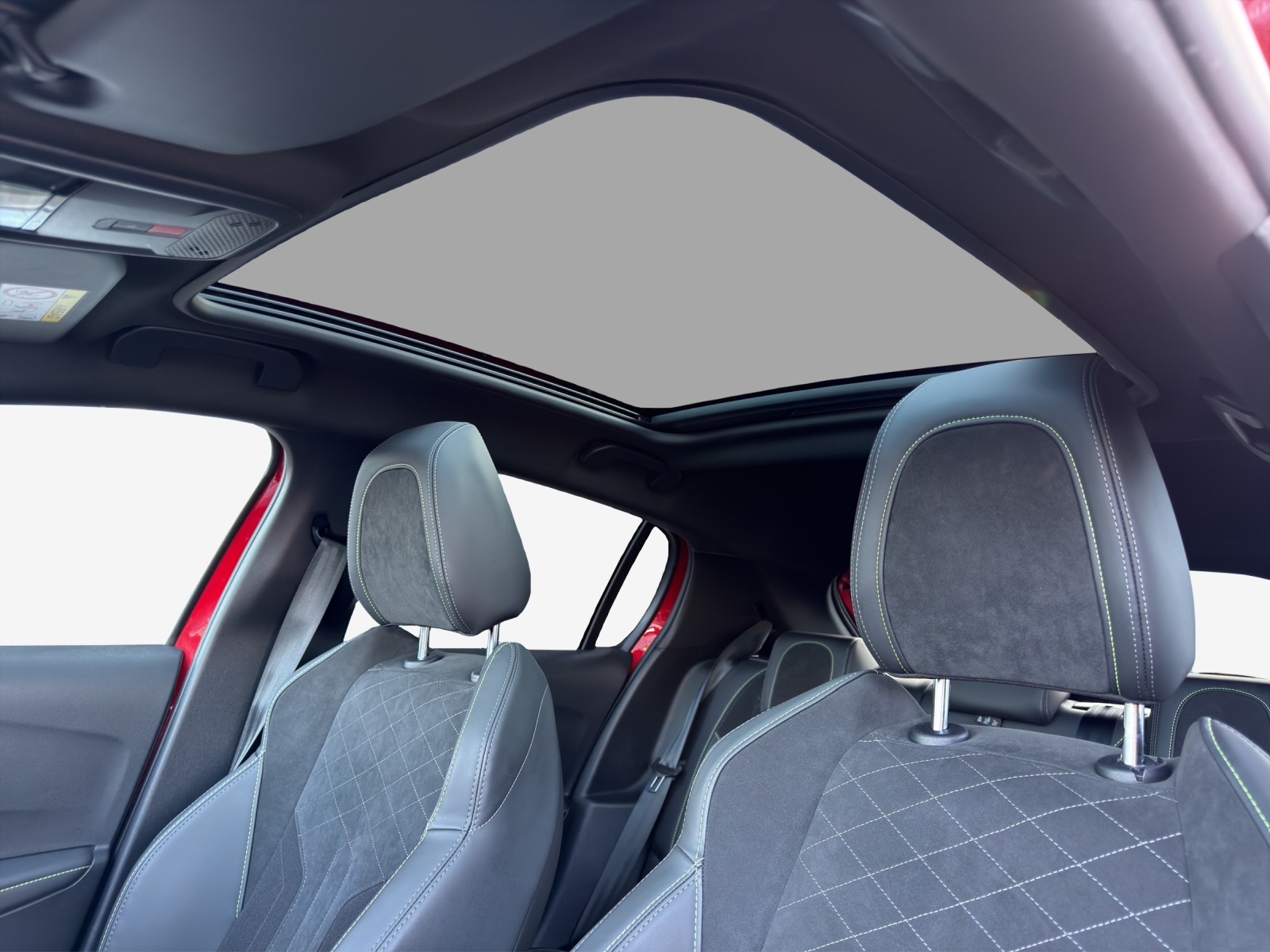 PEUGEOT 208 Elektrik GT-image-14