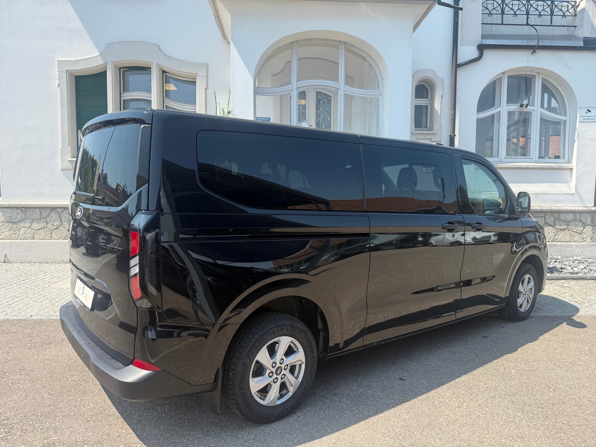 FORD Transit C Kombi 320 L2 2.0 EcoBlue 170 Trend-image-4