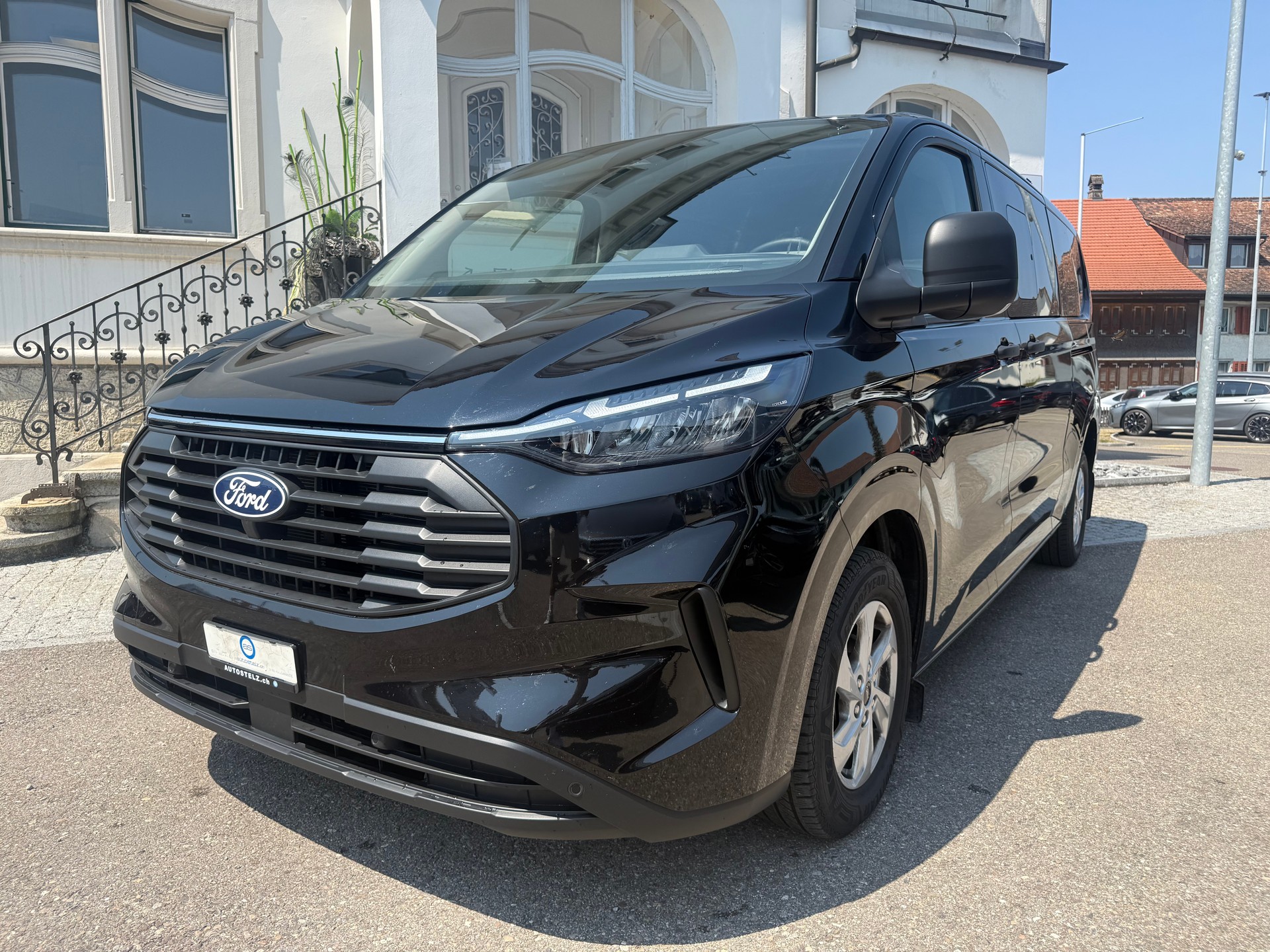 FORD Transit C Kombi 320 L2 2.0 EcoBlue 170 Trend-image-1