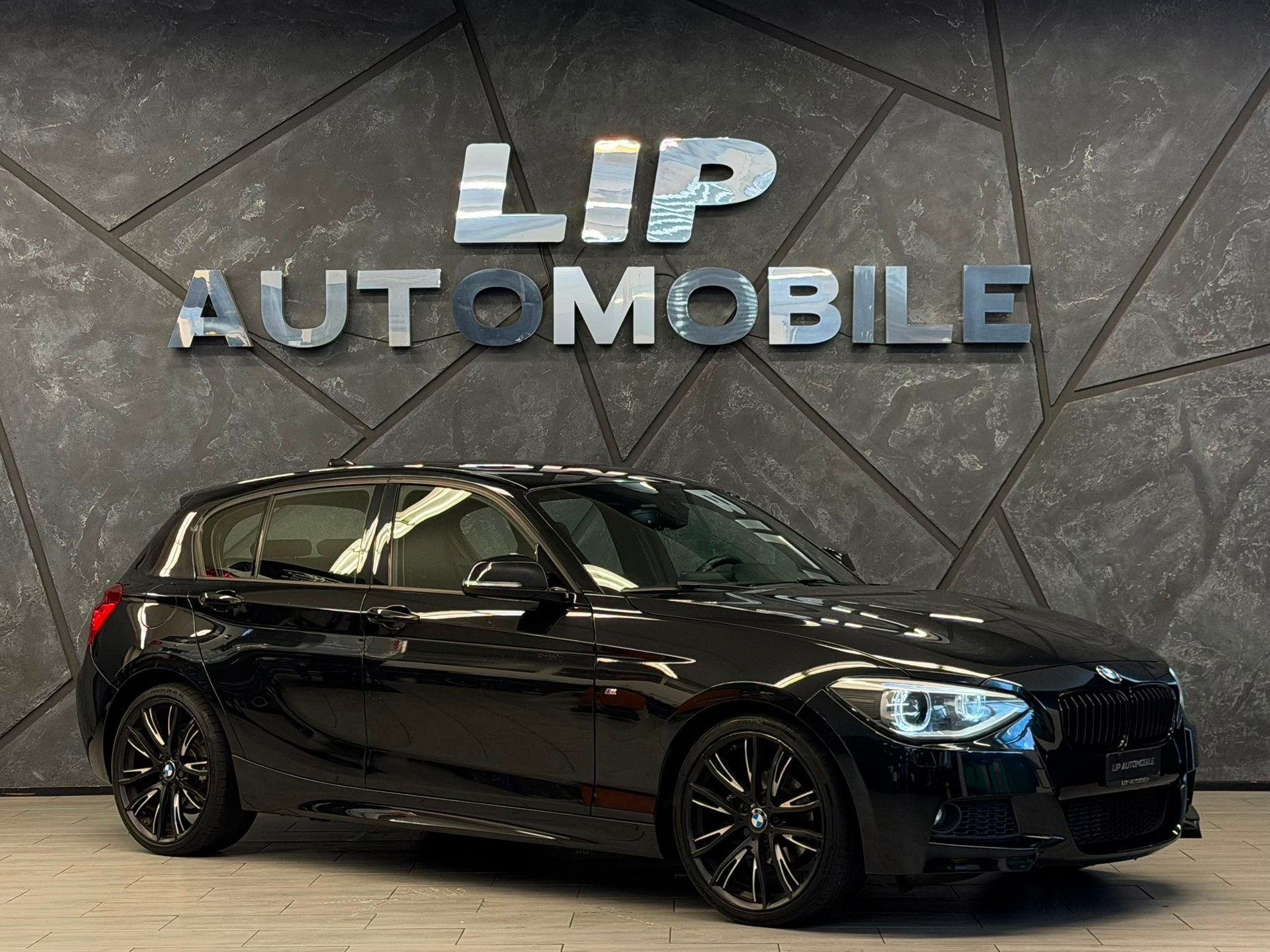 BMW 116i M Sport Steptronic-image-2