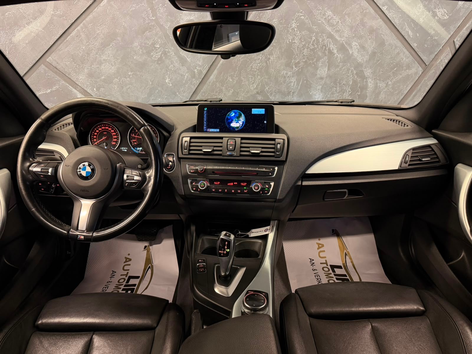 BMW 116i M Sport Steptronic-image-8