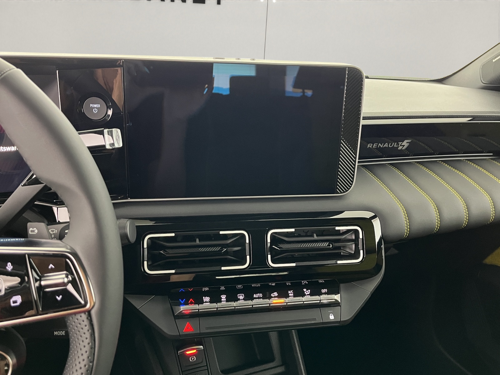 RENAULT R5 E-Tech Comfort Range iconic five-image-11