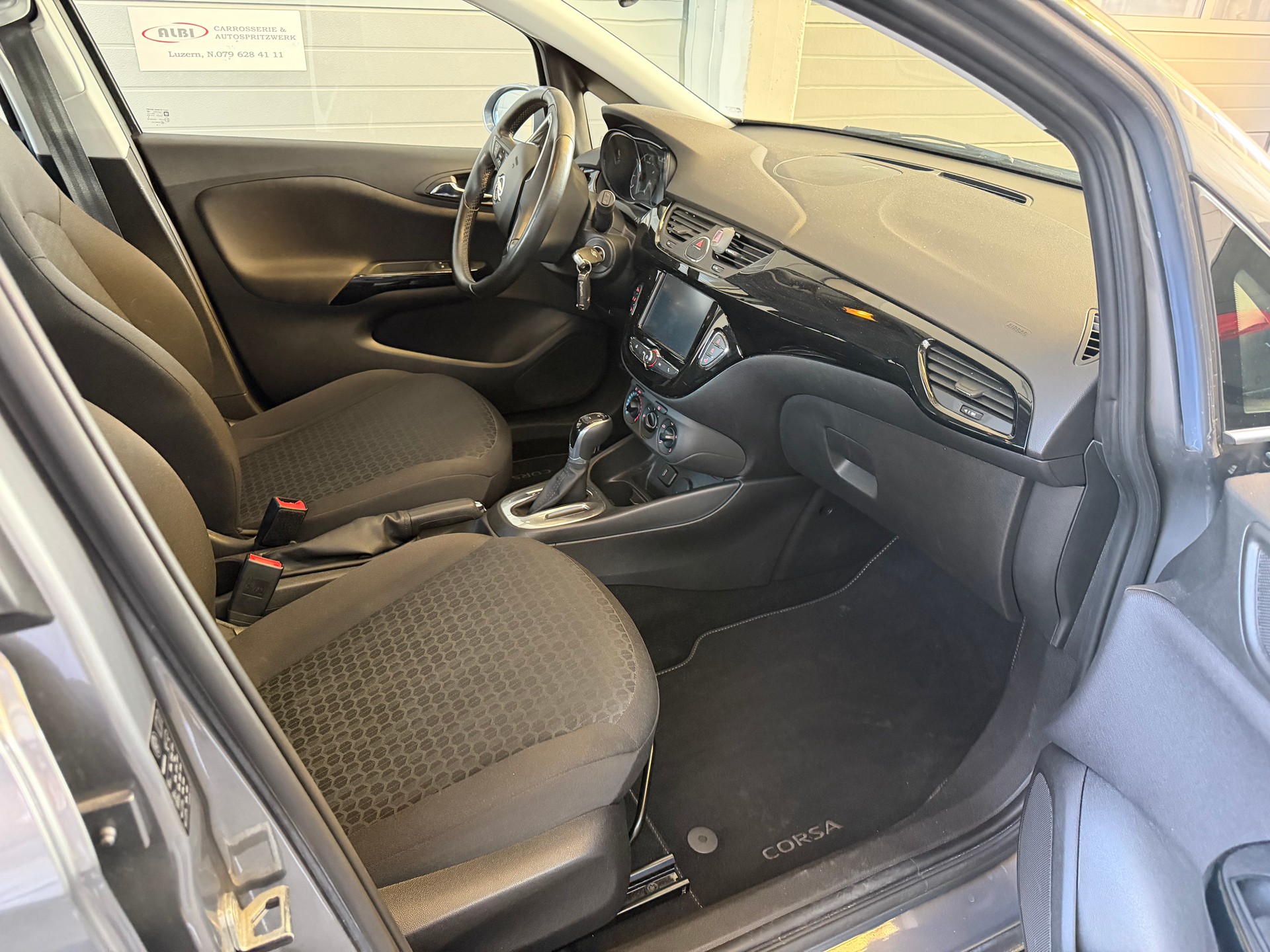 OPEL Corsa 1.4 TP Color Edition Automatic-image-6