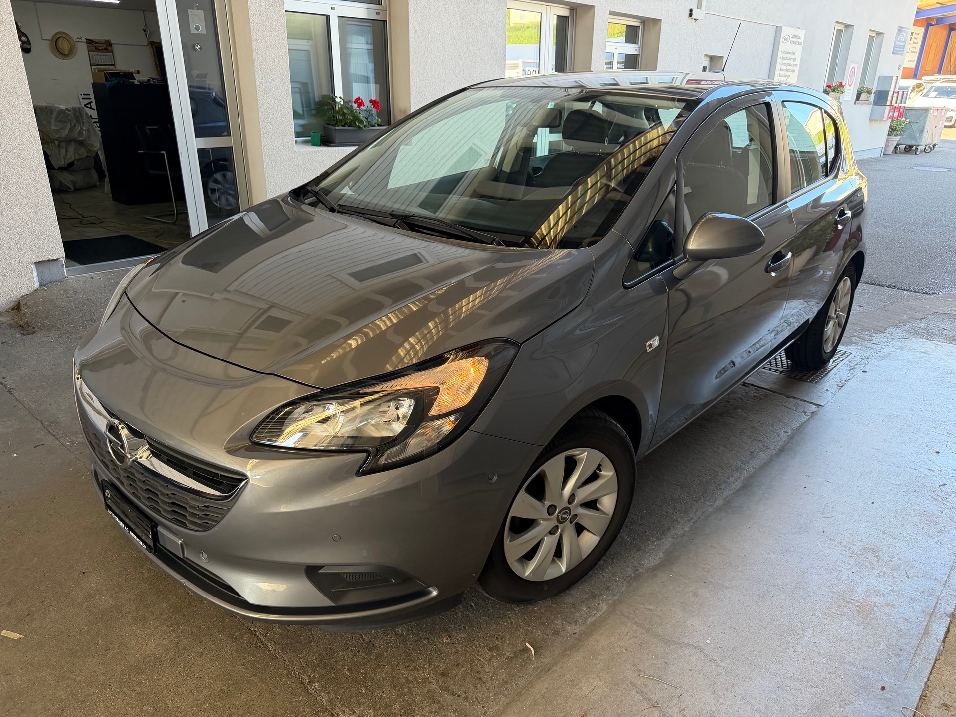 OPEL Corsa 1.4 TP Color Edition Automatic-image-2