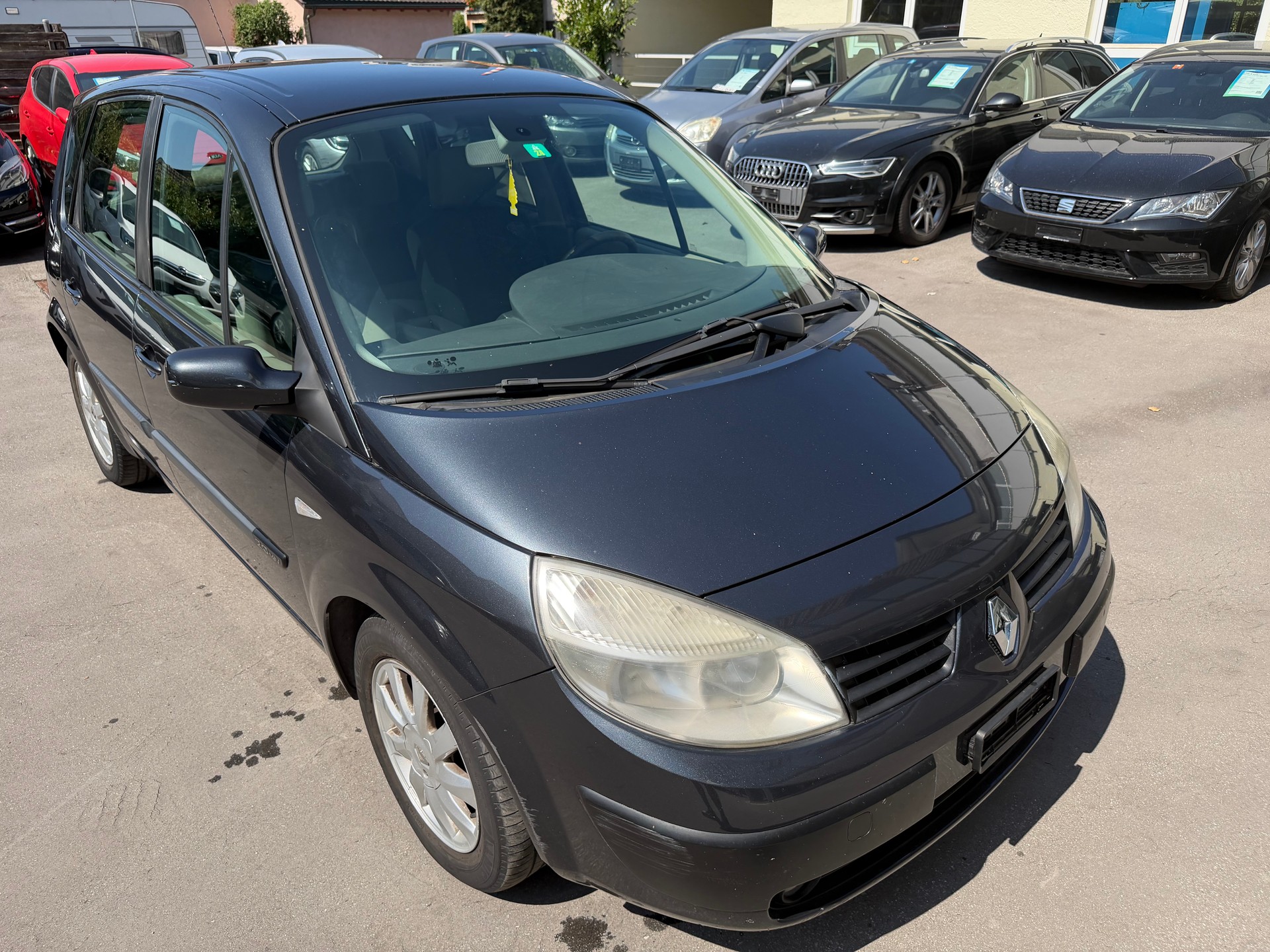 RENAULT Scénic 2.0 16V Dynamique-image-2