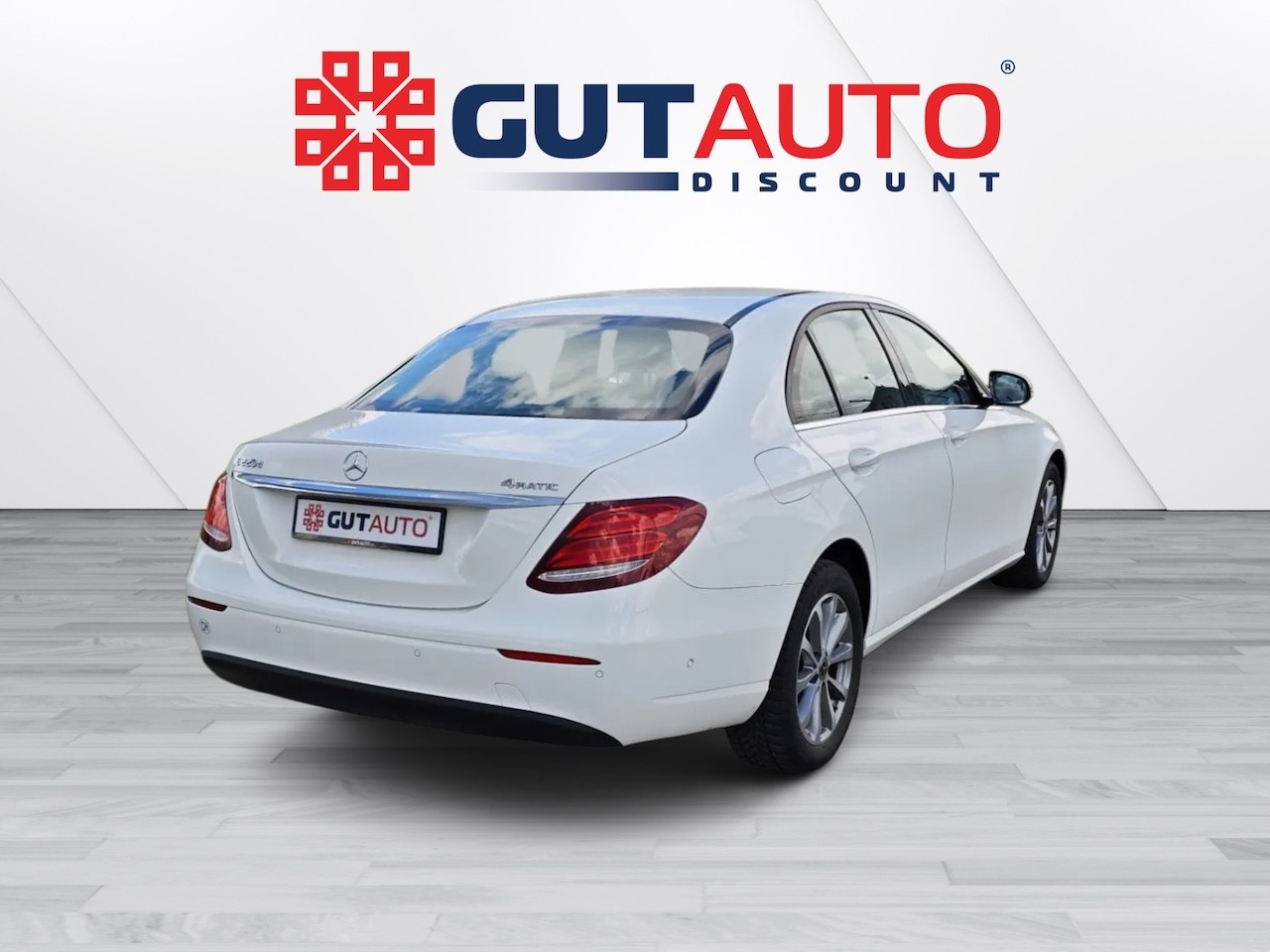 MERCEDES-BENZ E 220 d 4Matic 9G-Tronic-image-3