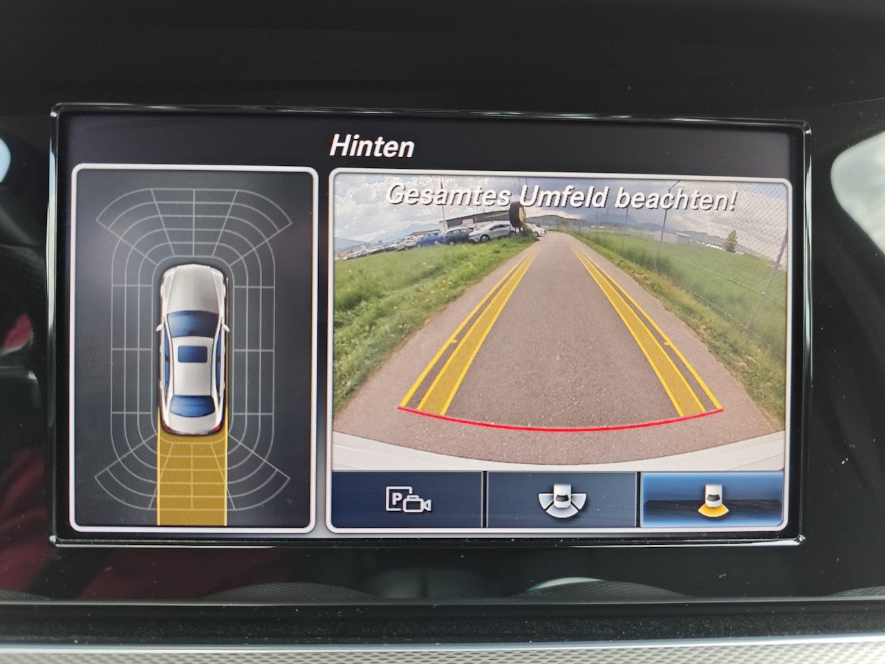 MERCEDES-BENZ E 220 d 4Matic 9G-Tronic-image-18