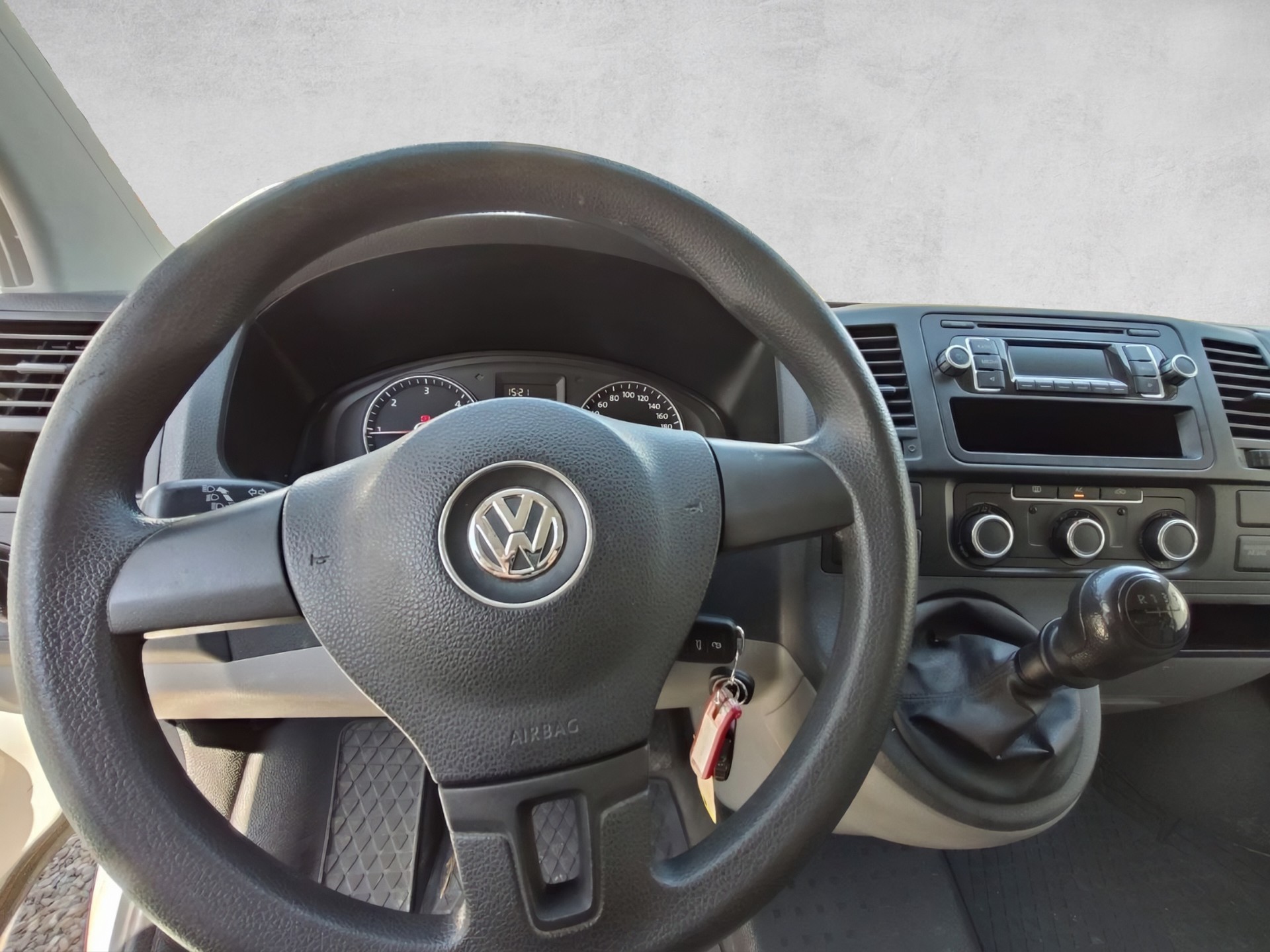 VW T5 2.0 TDI-image-7