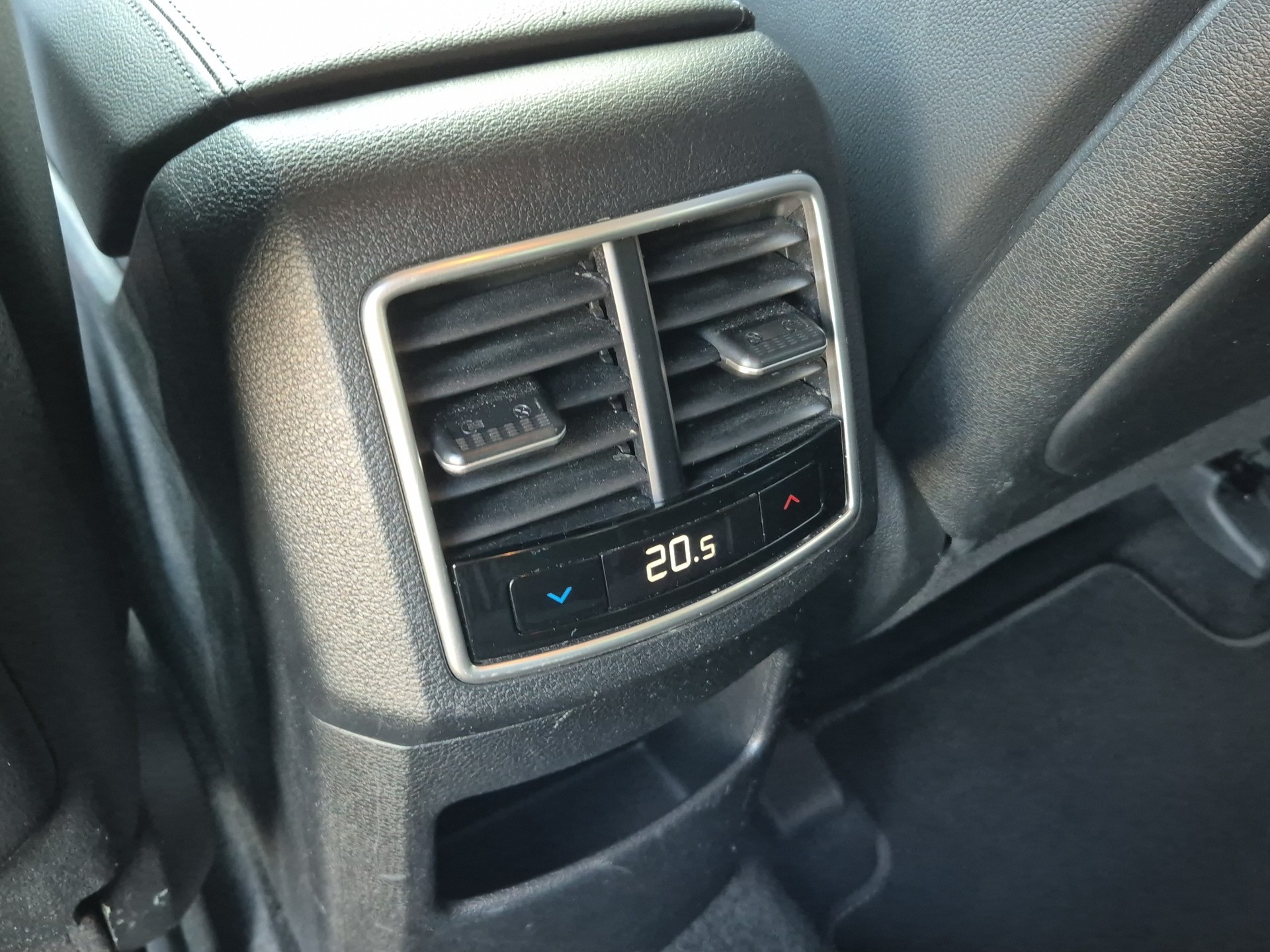 KIA Sportage 1.6T-GDi HEV Power+ 4x4 AT-image-21
