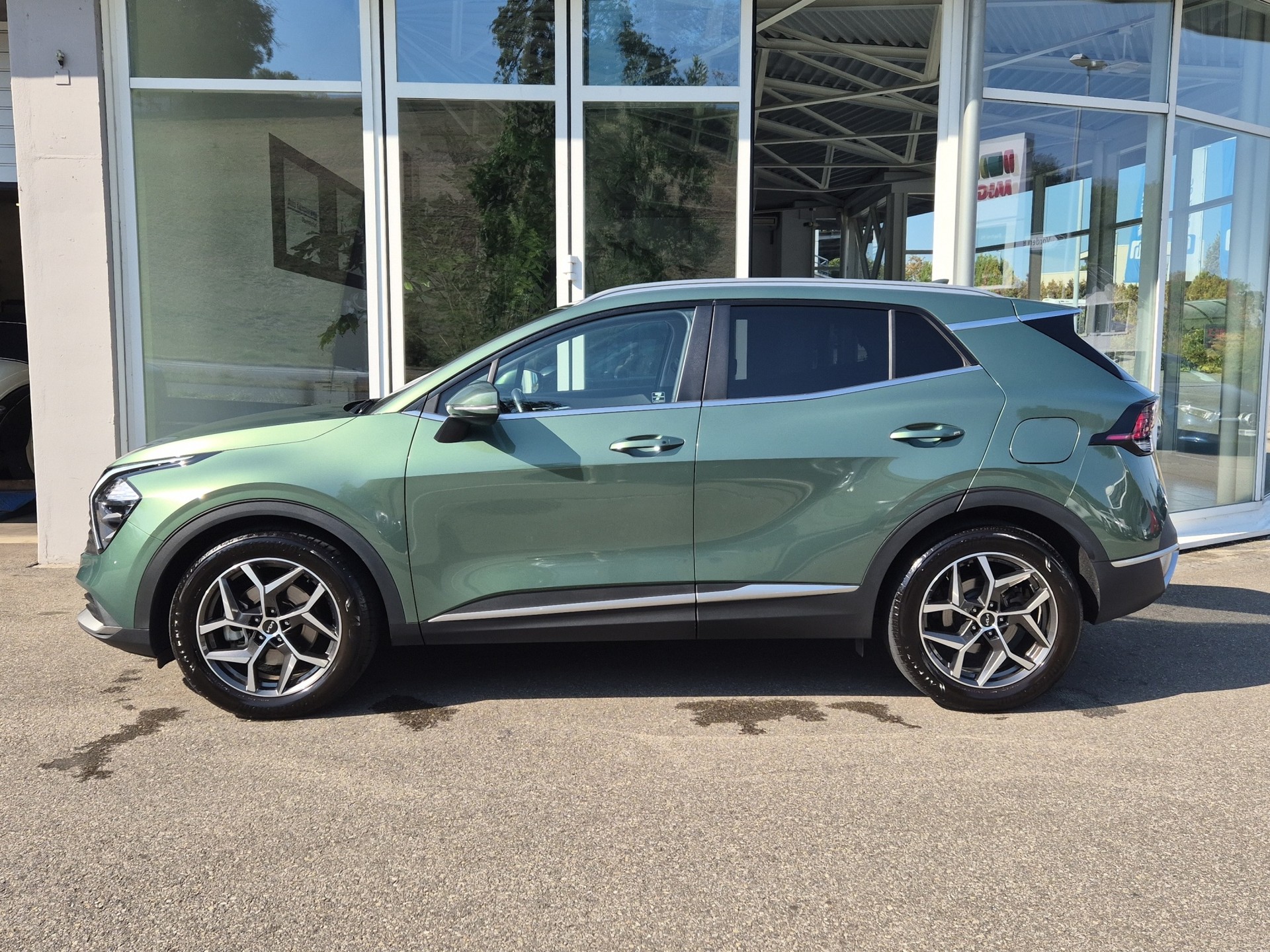 KIA Sportage 1.6T-GDi HEV Power+ 4x4 AT-image-3