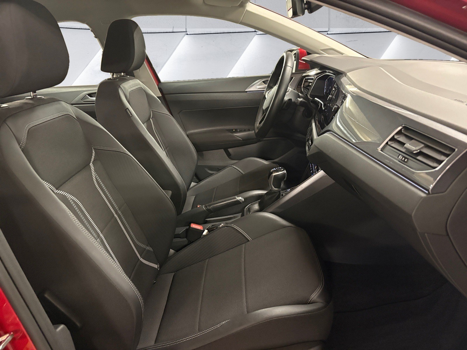 VW Taigo 1.5 TSI Style DSG / CAMERA DE RECUL / IQ DRIVE / GPS-image-13